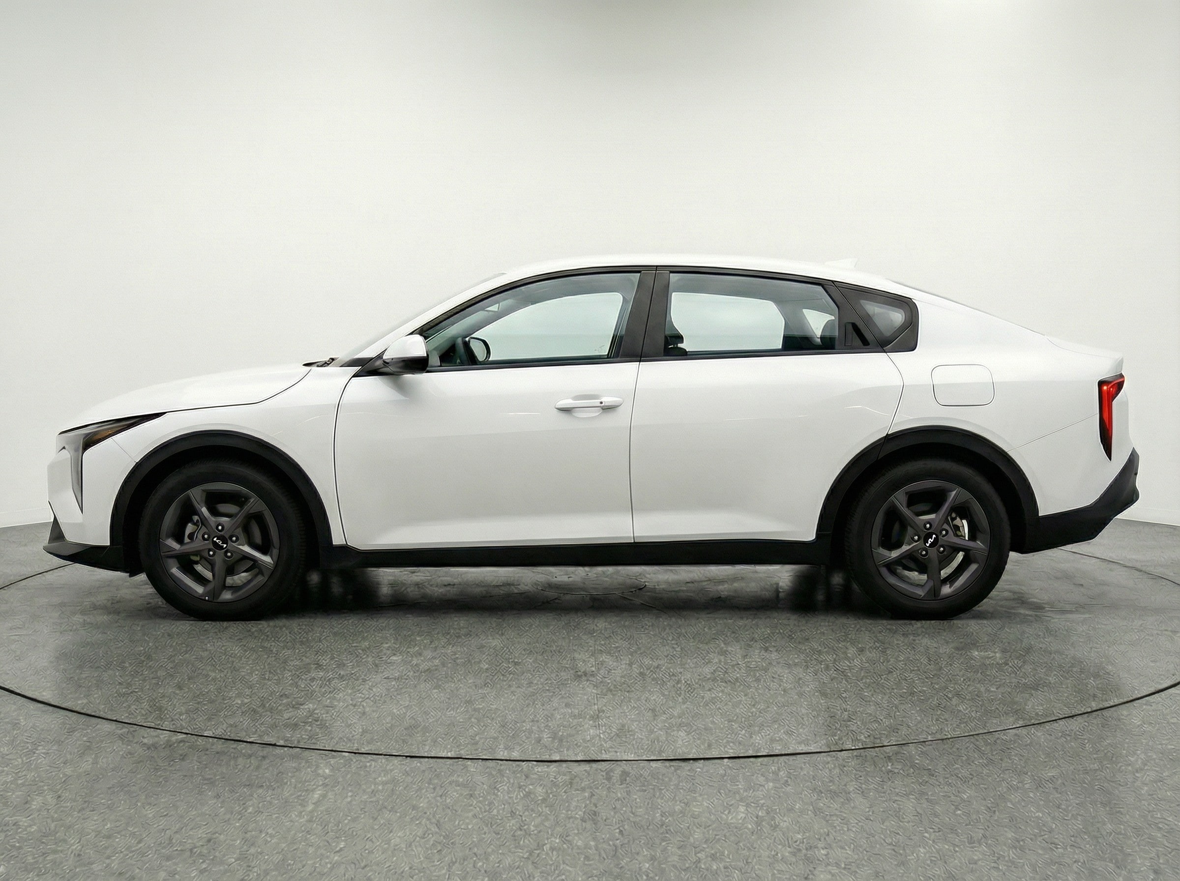 Thumbnail: 2025 Kia K4 - 4