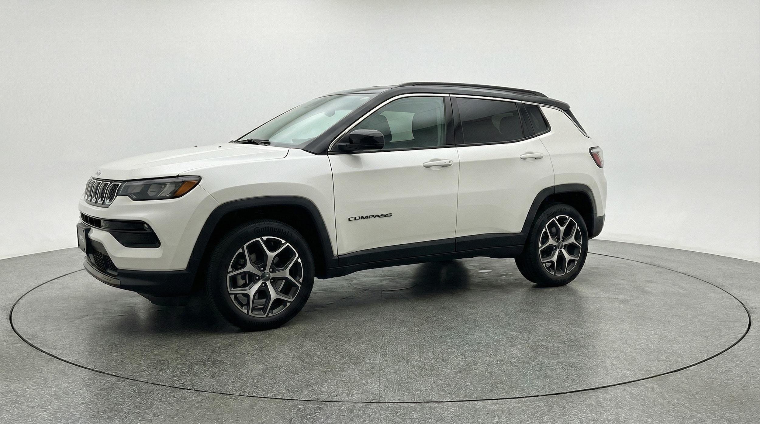 Thumbnail: 2025 Jeep Compass - 3