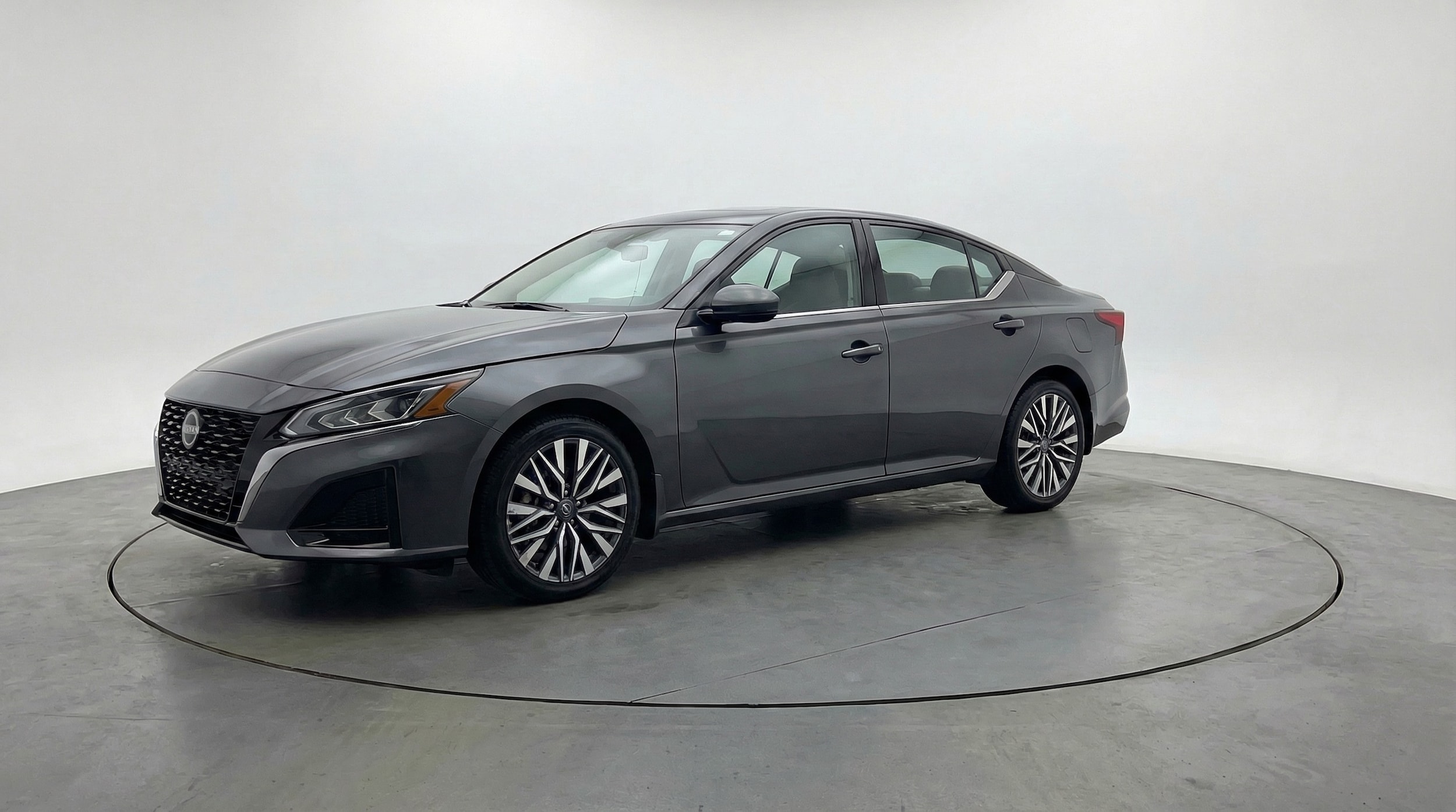 Thumbnail: 2025 Nissan Altima - 3