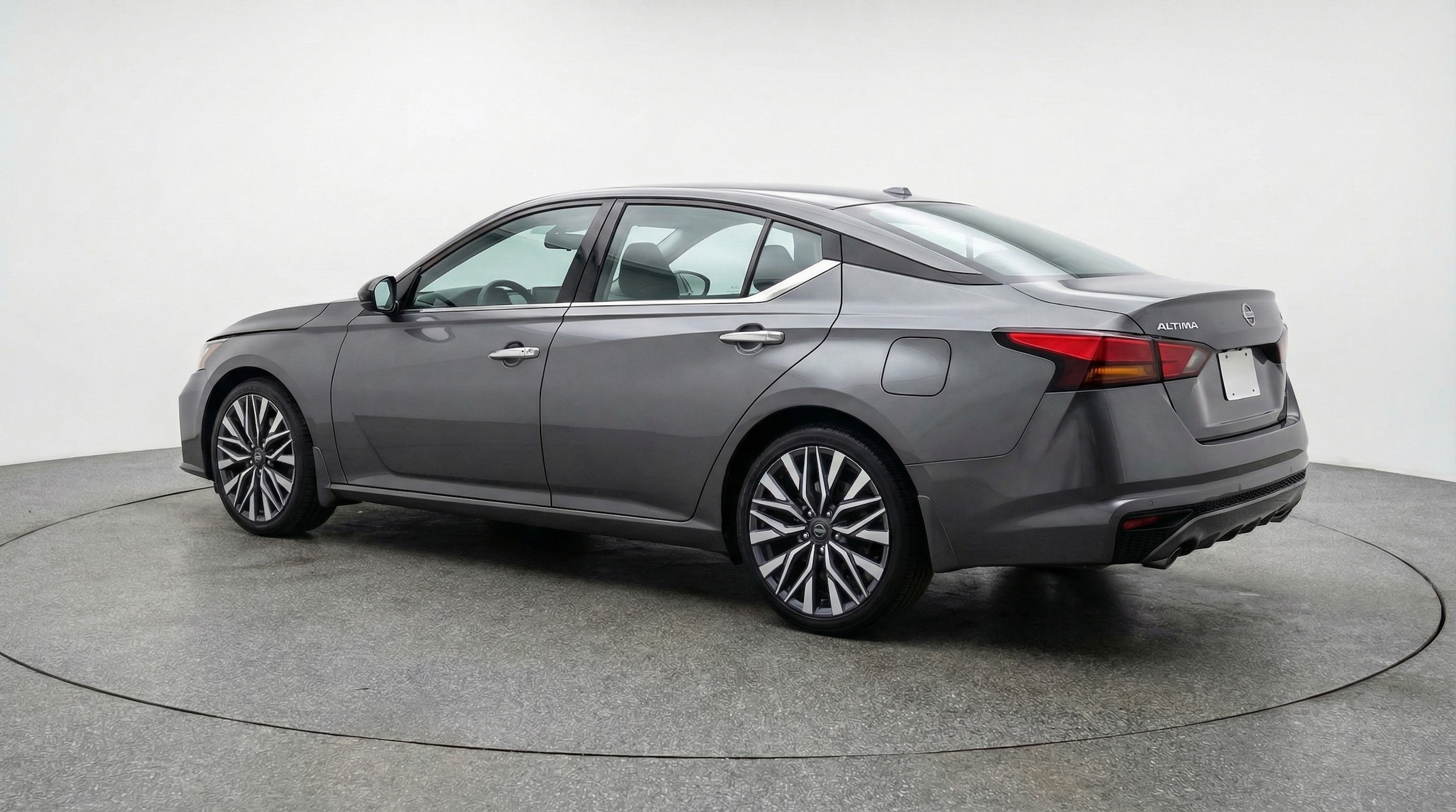 Thumbnail: 2025 Nissan Altima - 5