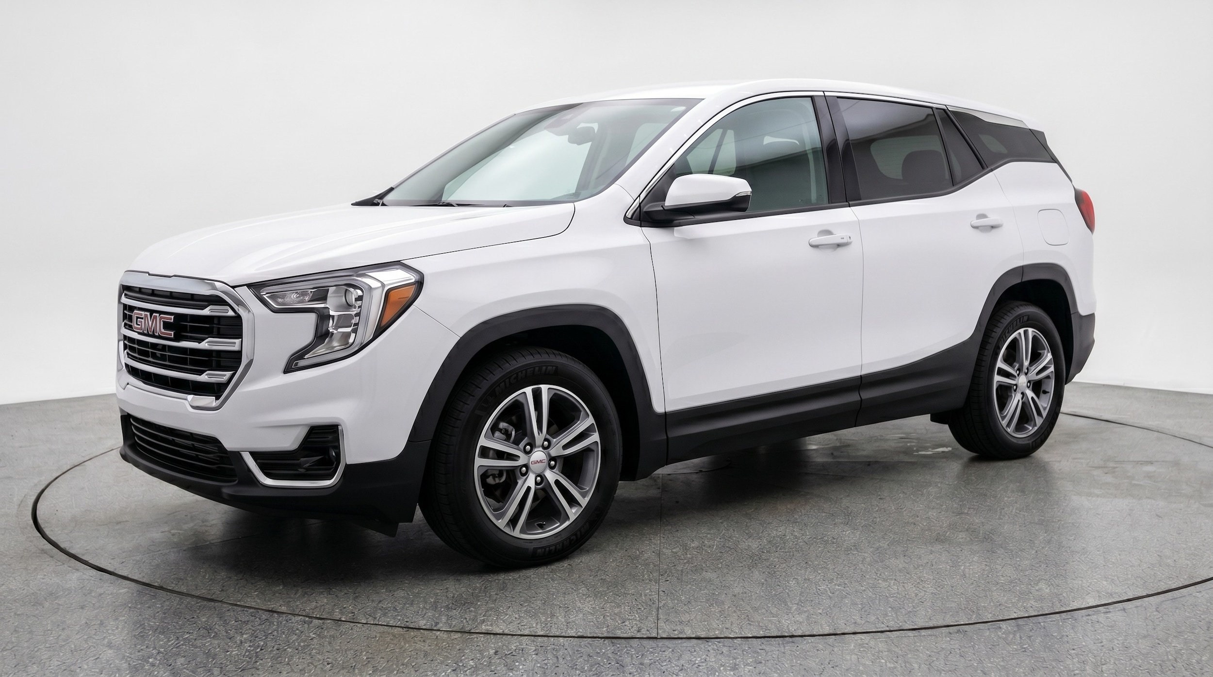 Thumbnail: 2024 GMC Terrain - 3