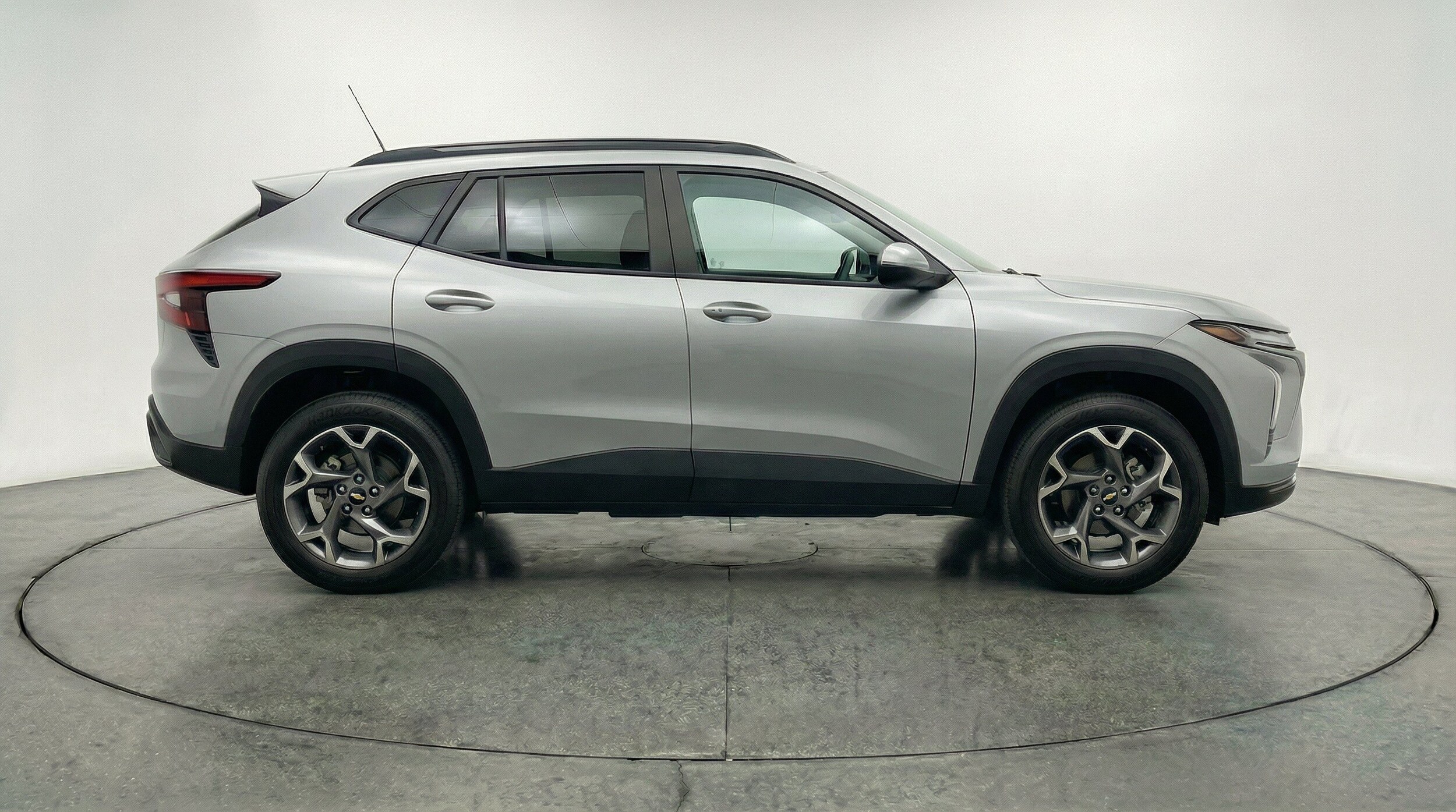 Thumbnail: 2025 Chevrolet Trax - 11