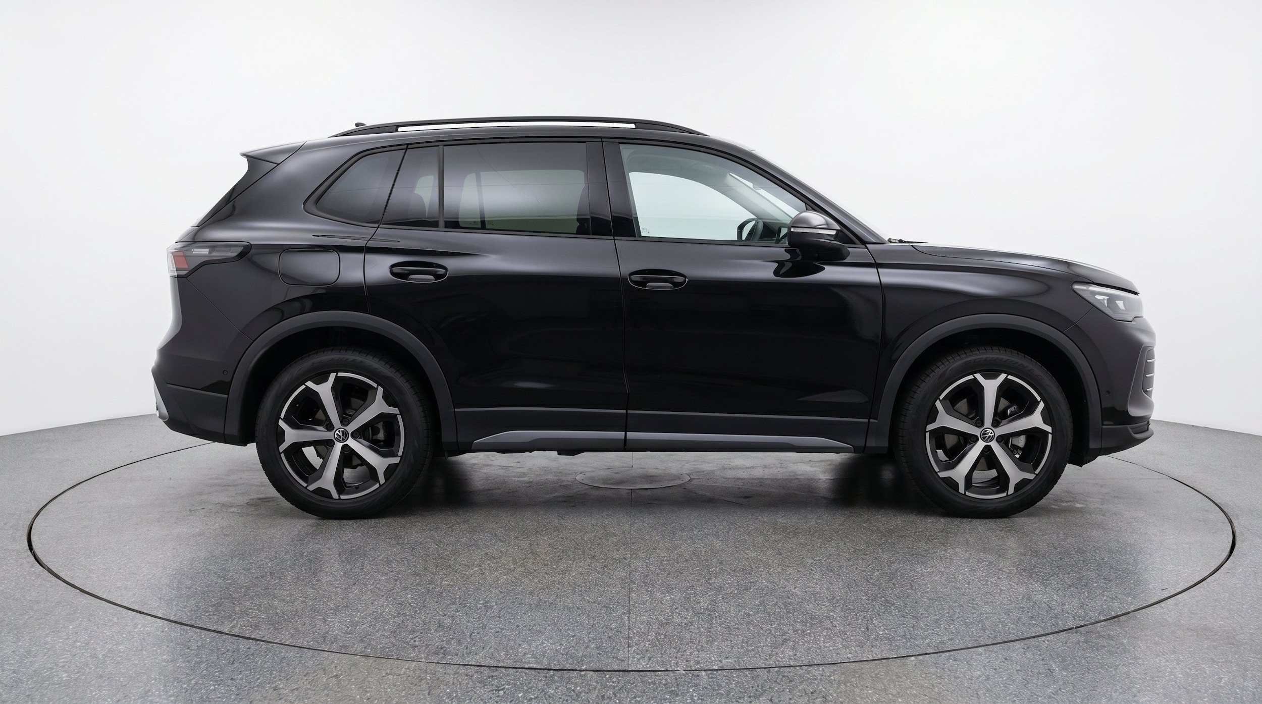 Thumbnail: 2026 Volkswagen Tiguan - 11