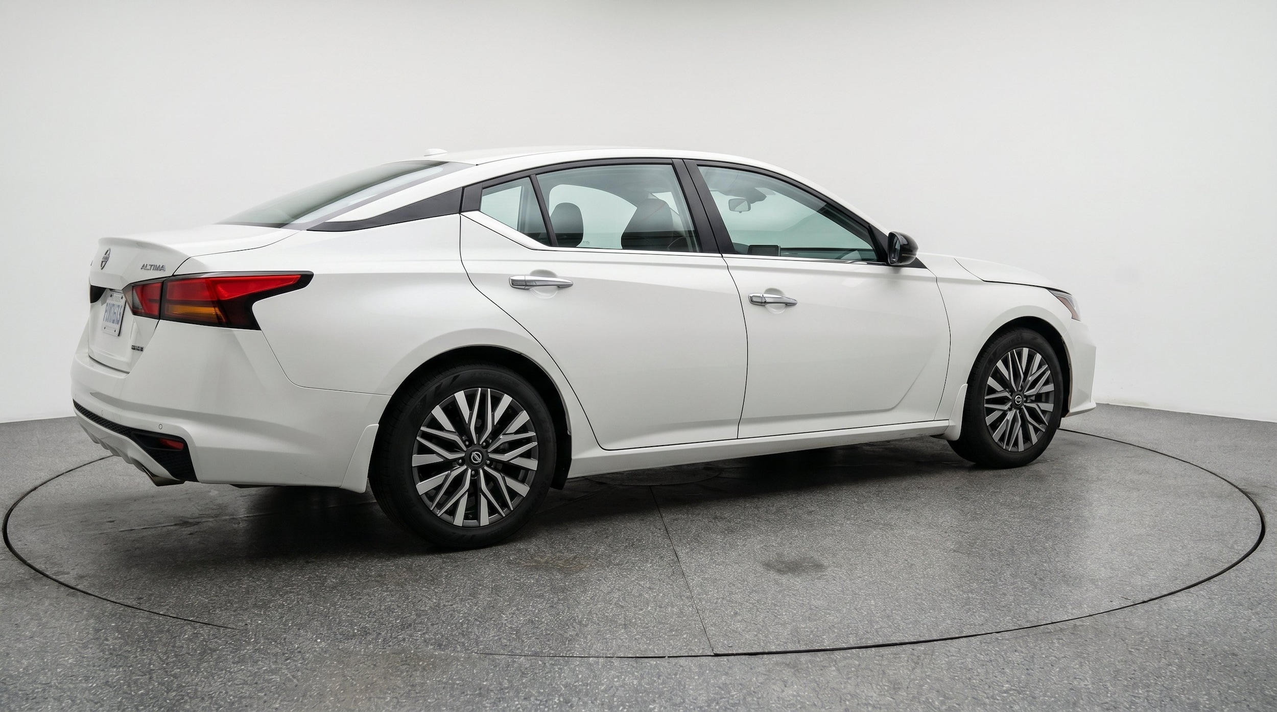 Thumbnail: 2025 Nissan Altima - 9
