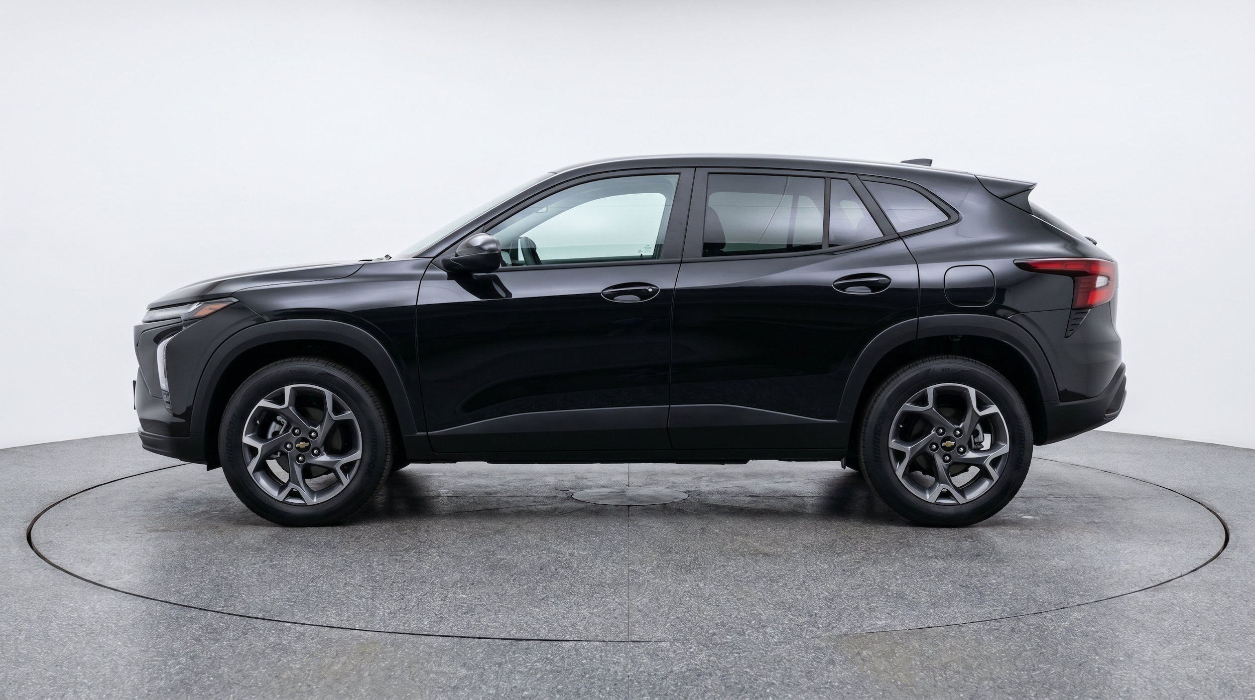 Thumbnail: 2025 Chevrolet Trax - 5