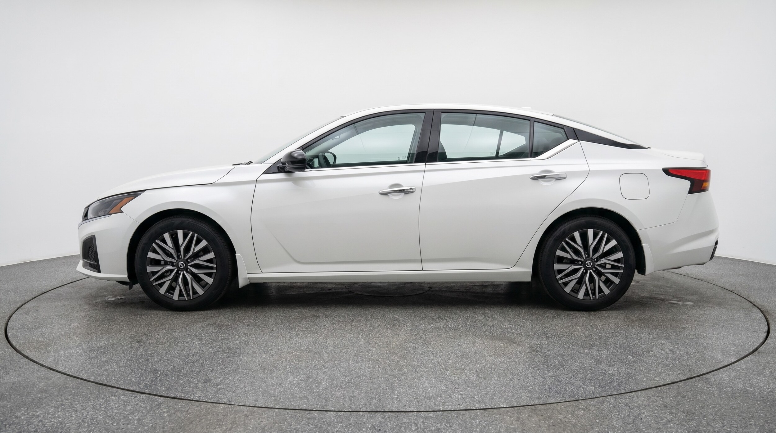 Thumbnail: 2025 Nissan Altima - 4