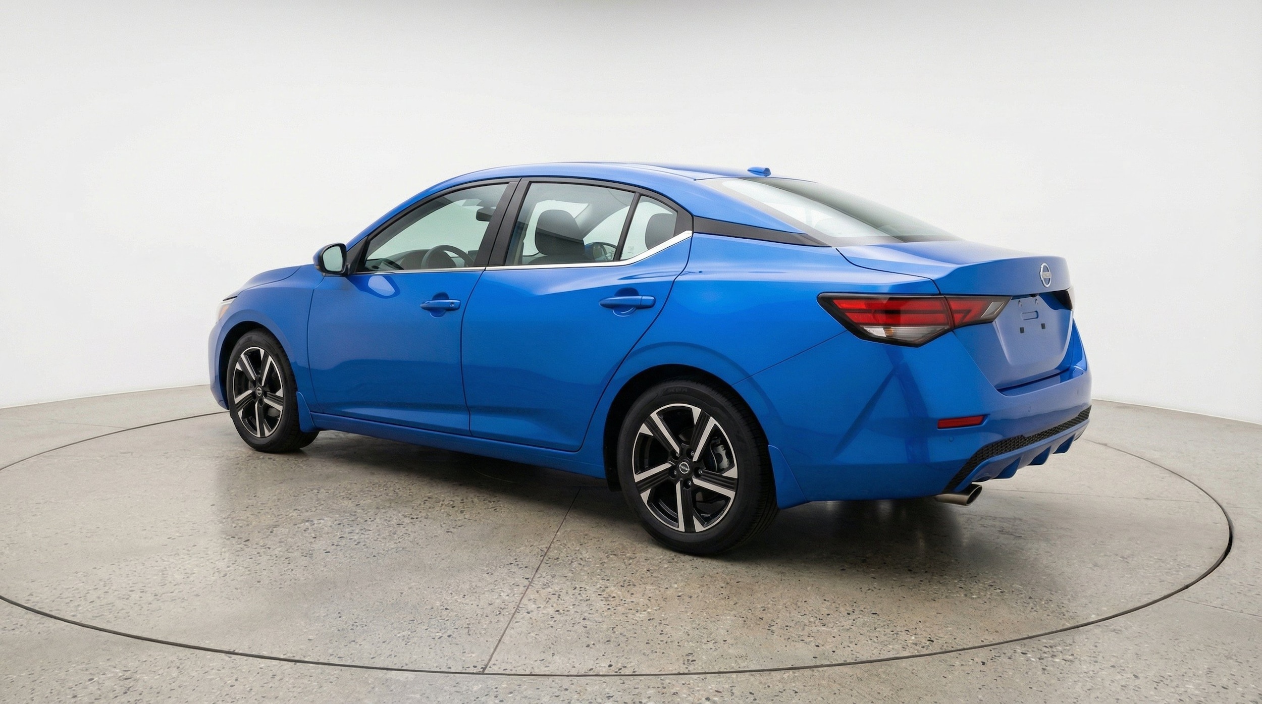 2025 Nissan Sentra SV - Photo 6
