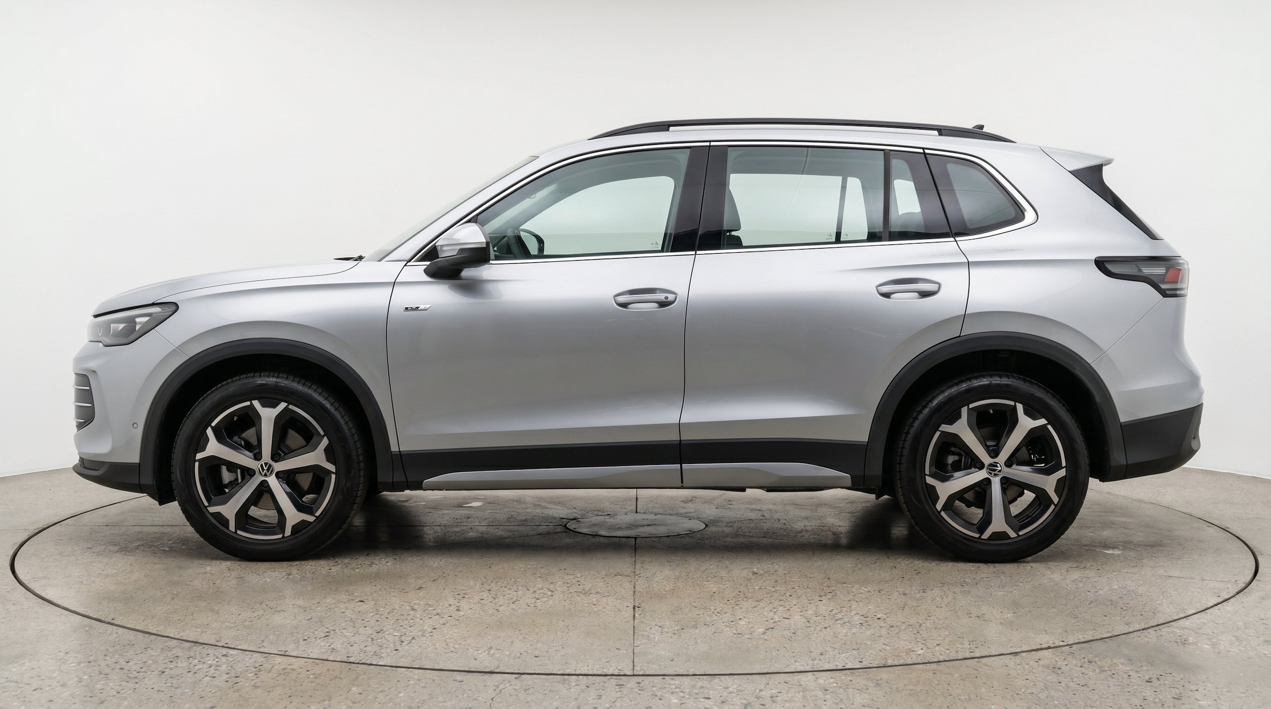 Thumbnail: 2026 Volkswagen Tiguan - 5
