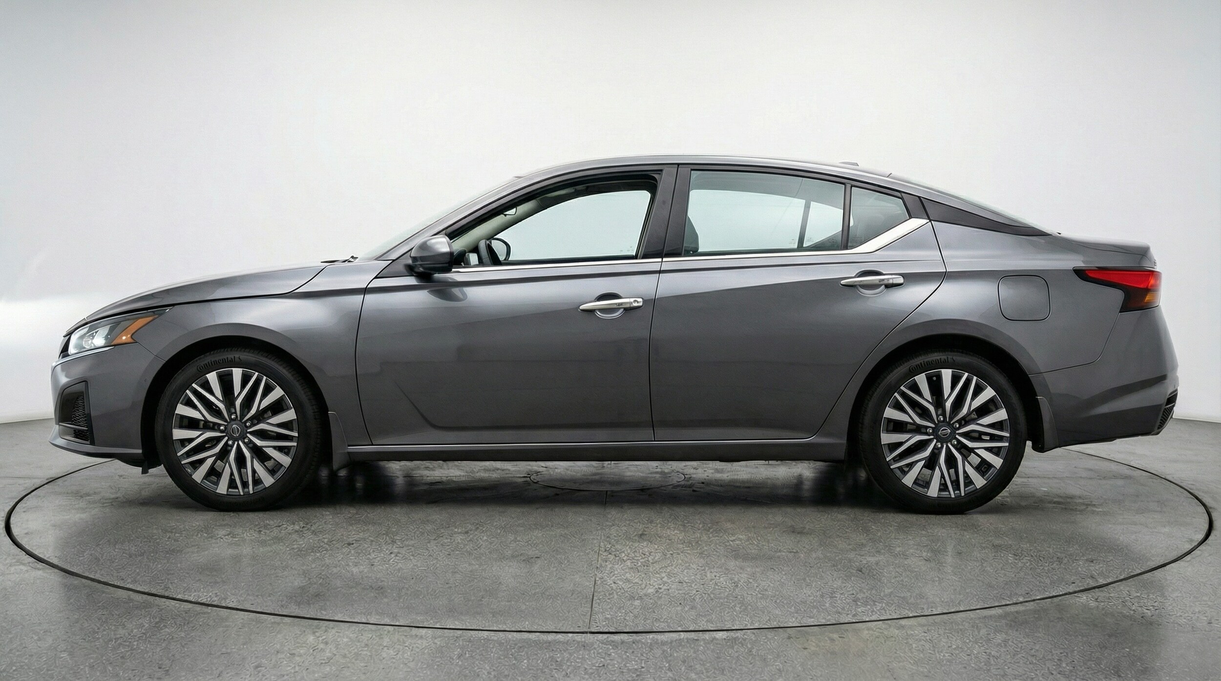 Thumbnail: 2025 Nissan Altima - 4