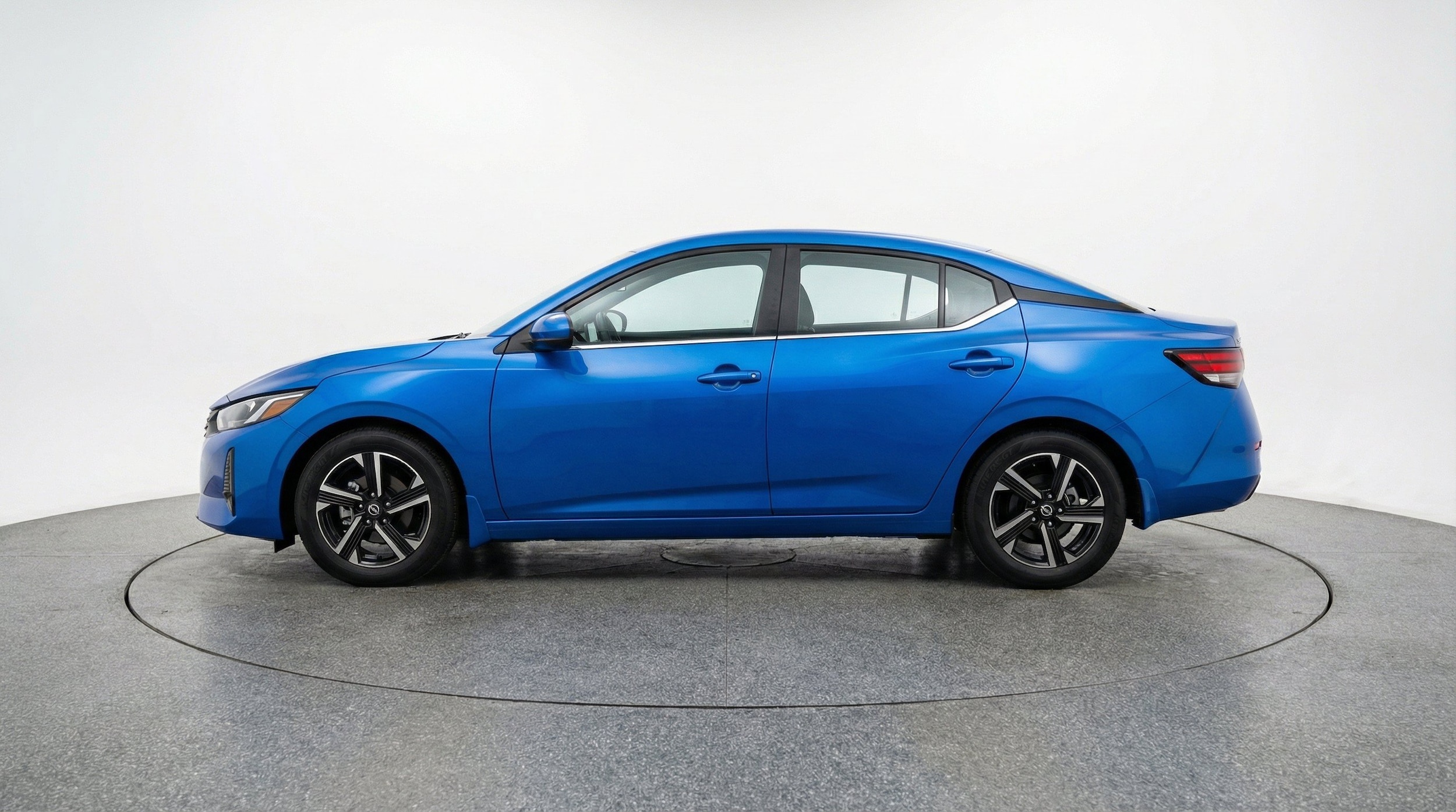 2025 Nissan Sentra SV - Photo 5