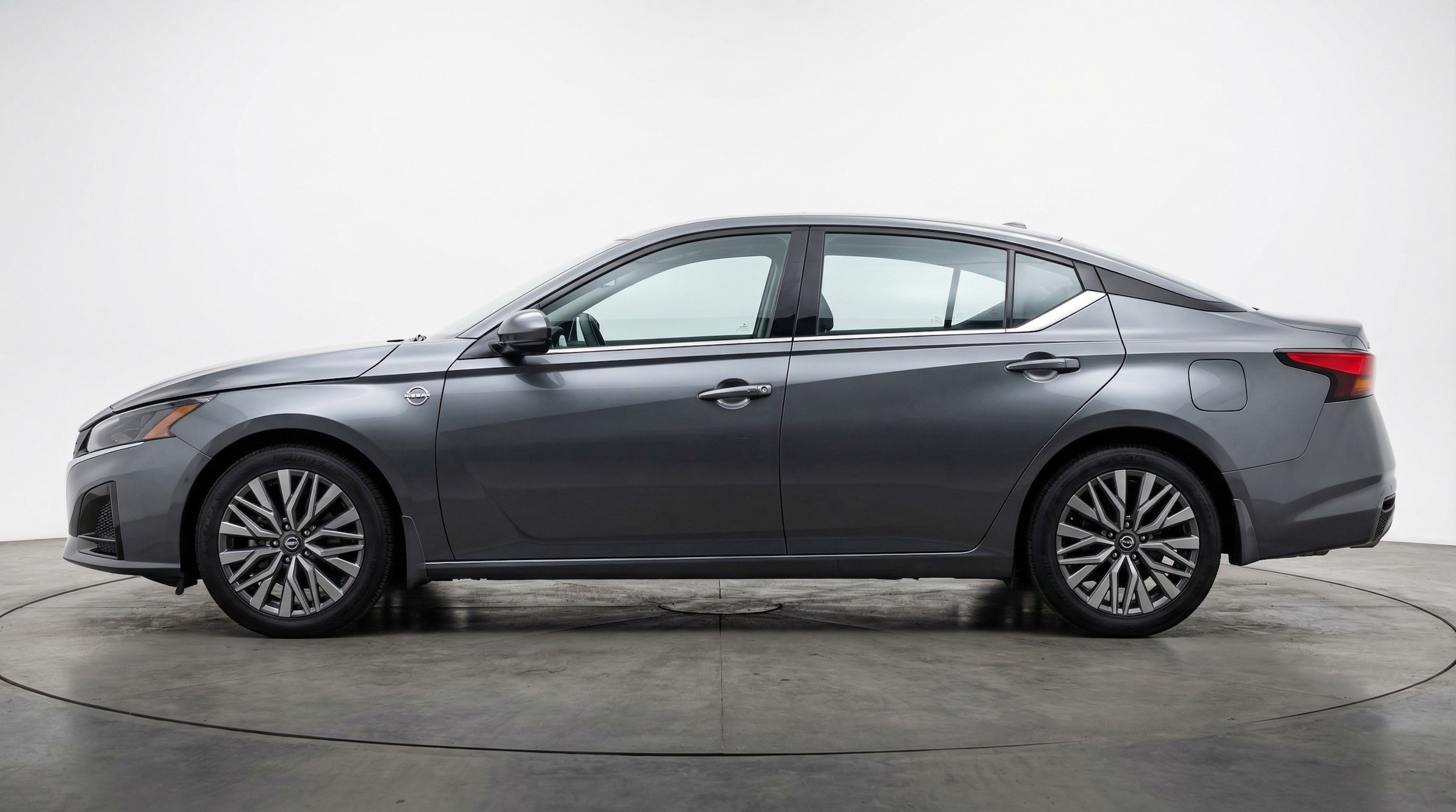 Thumbnail: 2025 Nissan Altima - 4