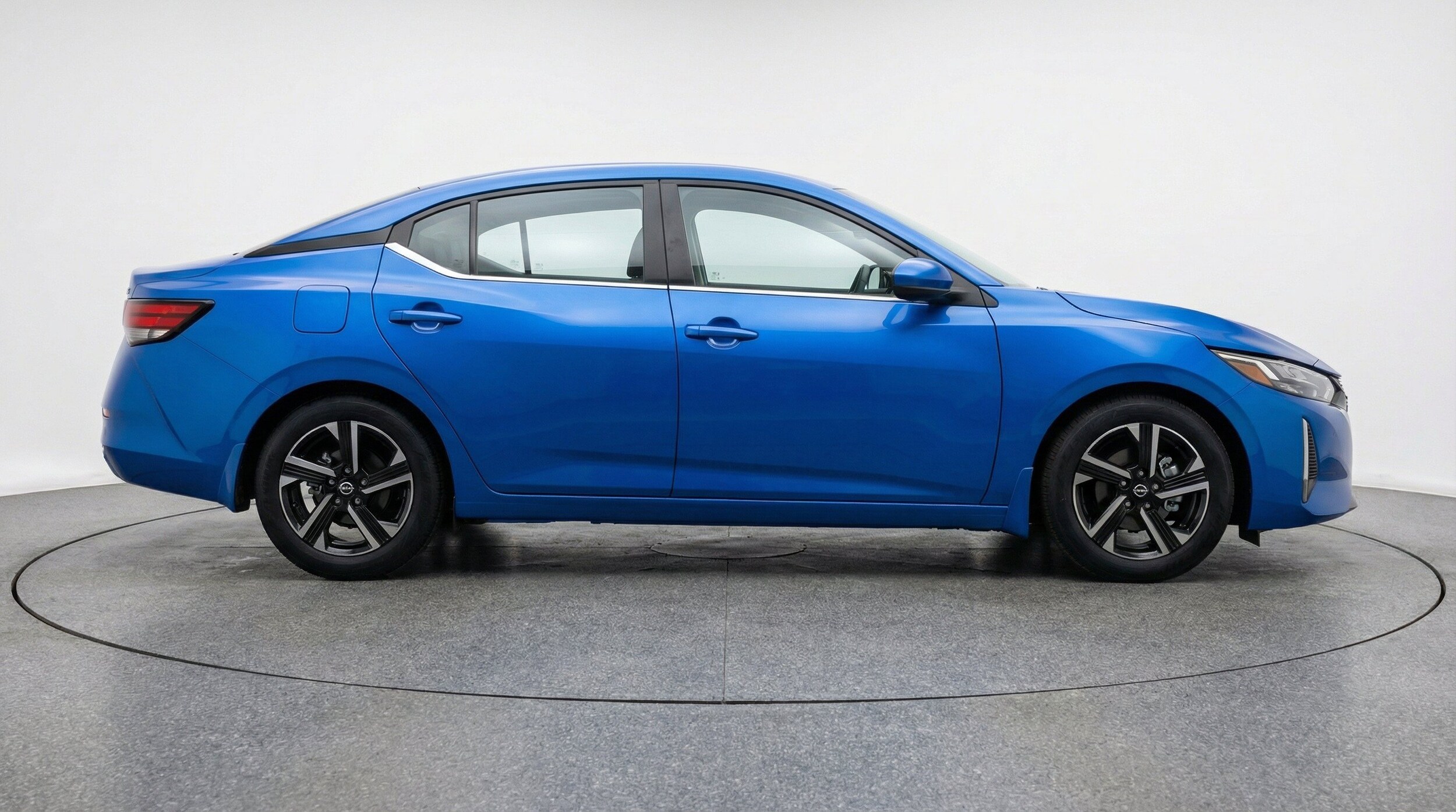 Thumbnail: 2025 Nissan Sentra - 10