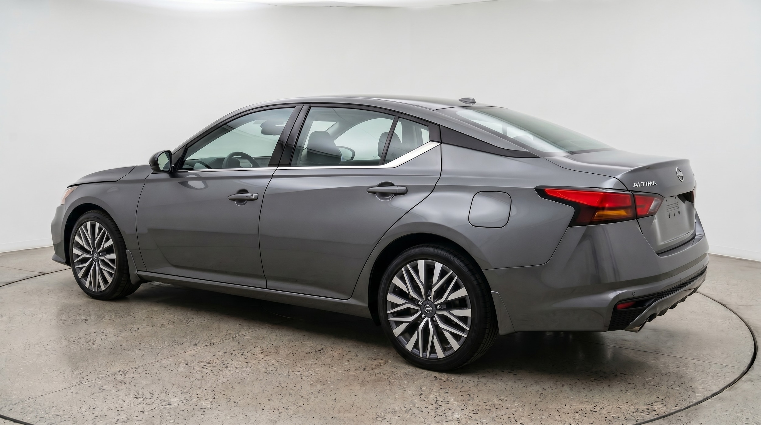Thumbnail: 2025 Nissan Altima - 5