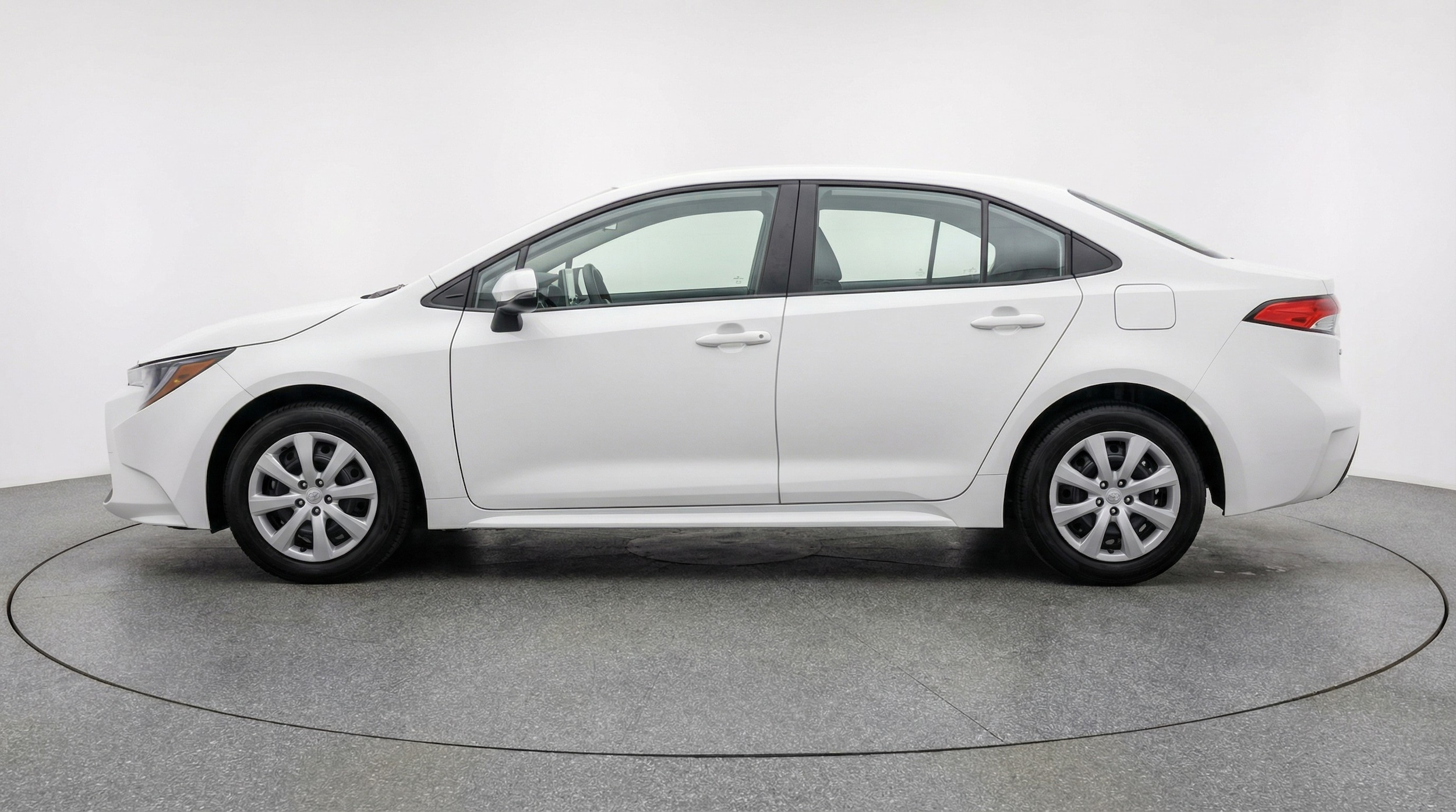 Thumbnail: 2025 Toyota Corolla - 4