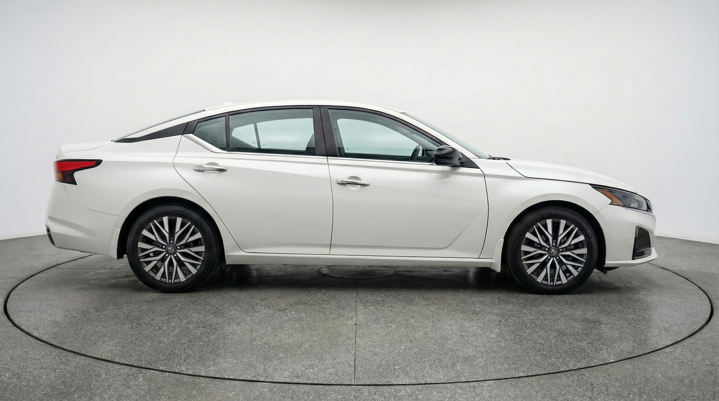 Thumbnail: 2025 Nissan Altima - 8