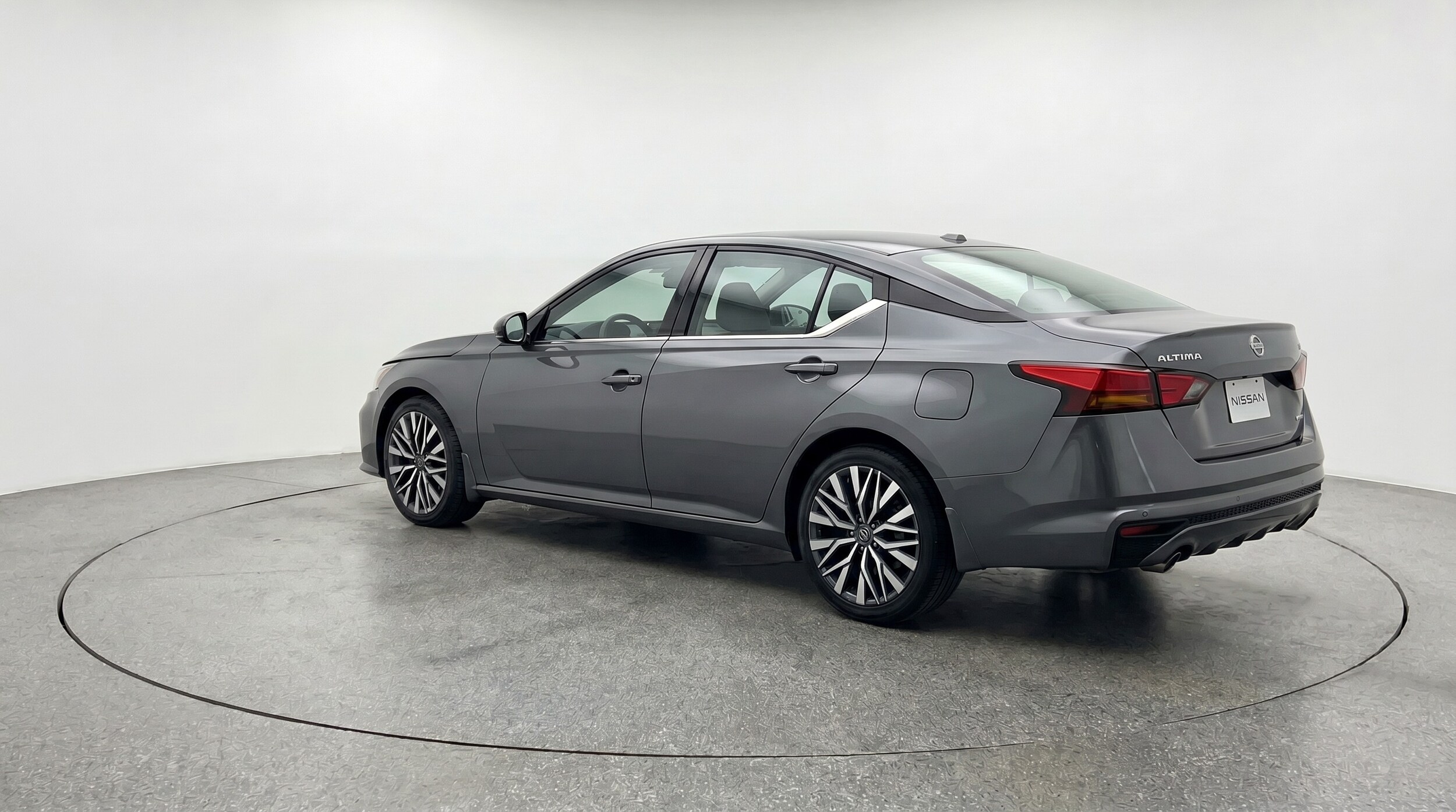 Thumbnail: 2025 Nissan Altima - 5