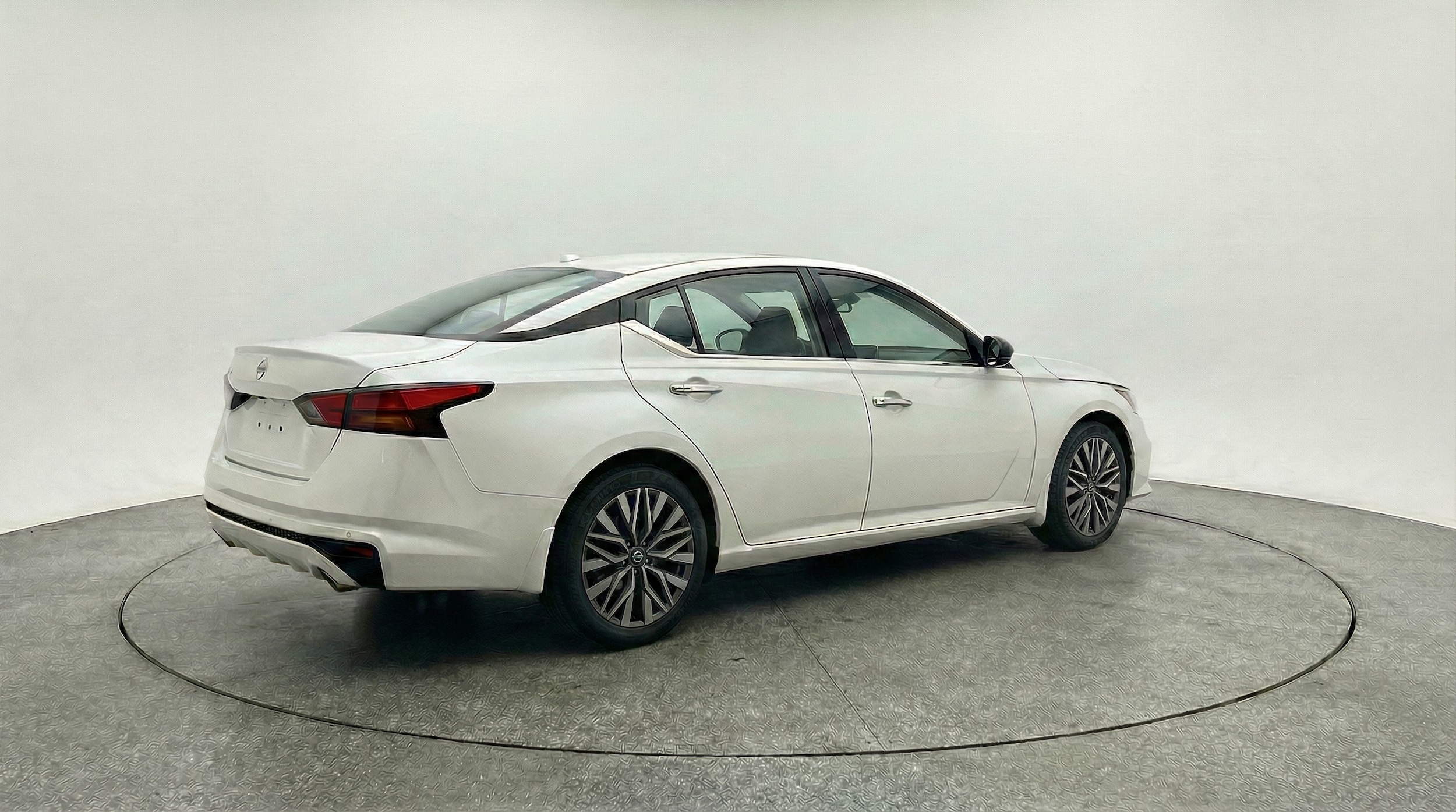 Thumbnail: 2025 Nissan Altima - 7