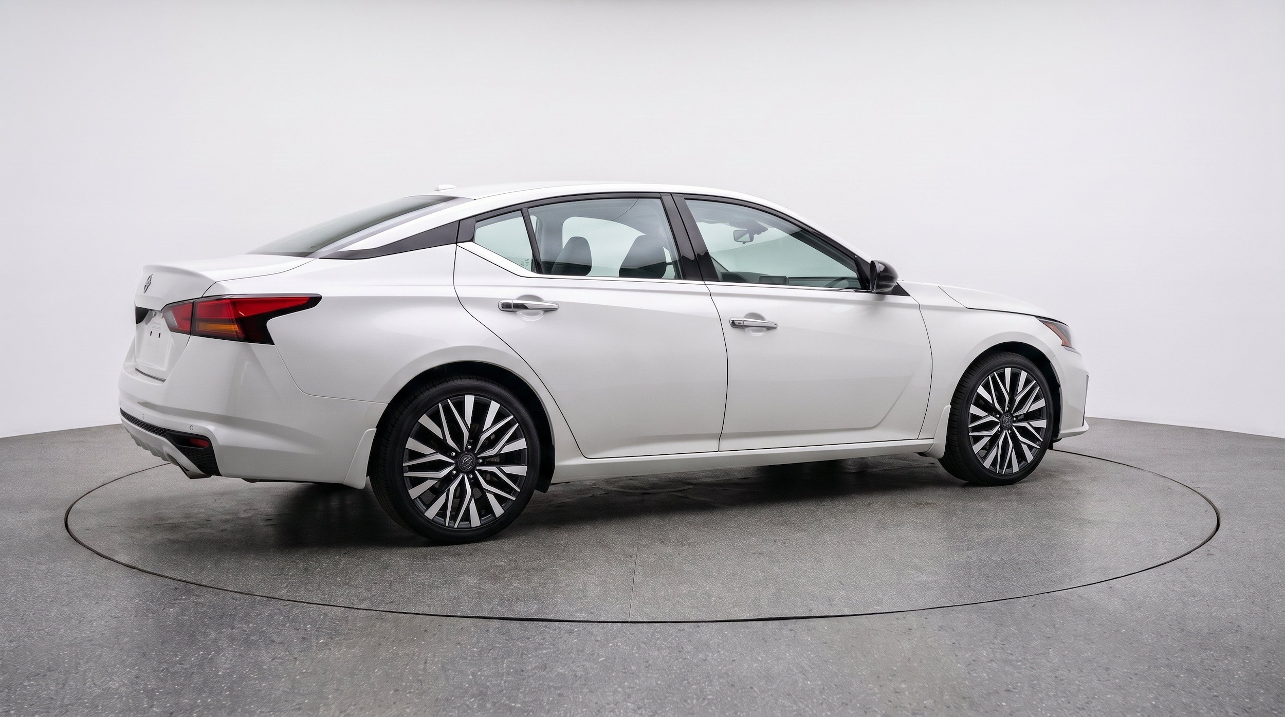 Thumbnail: 2025 Nissan Altima - 9