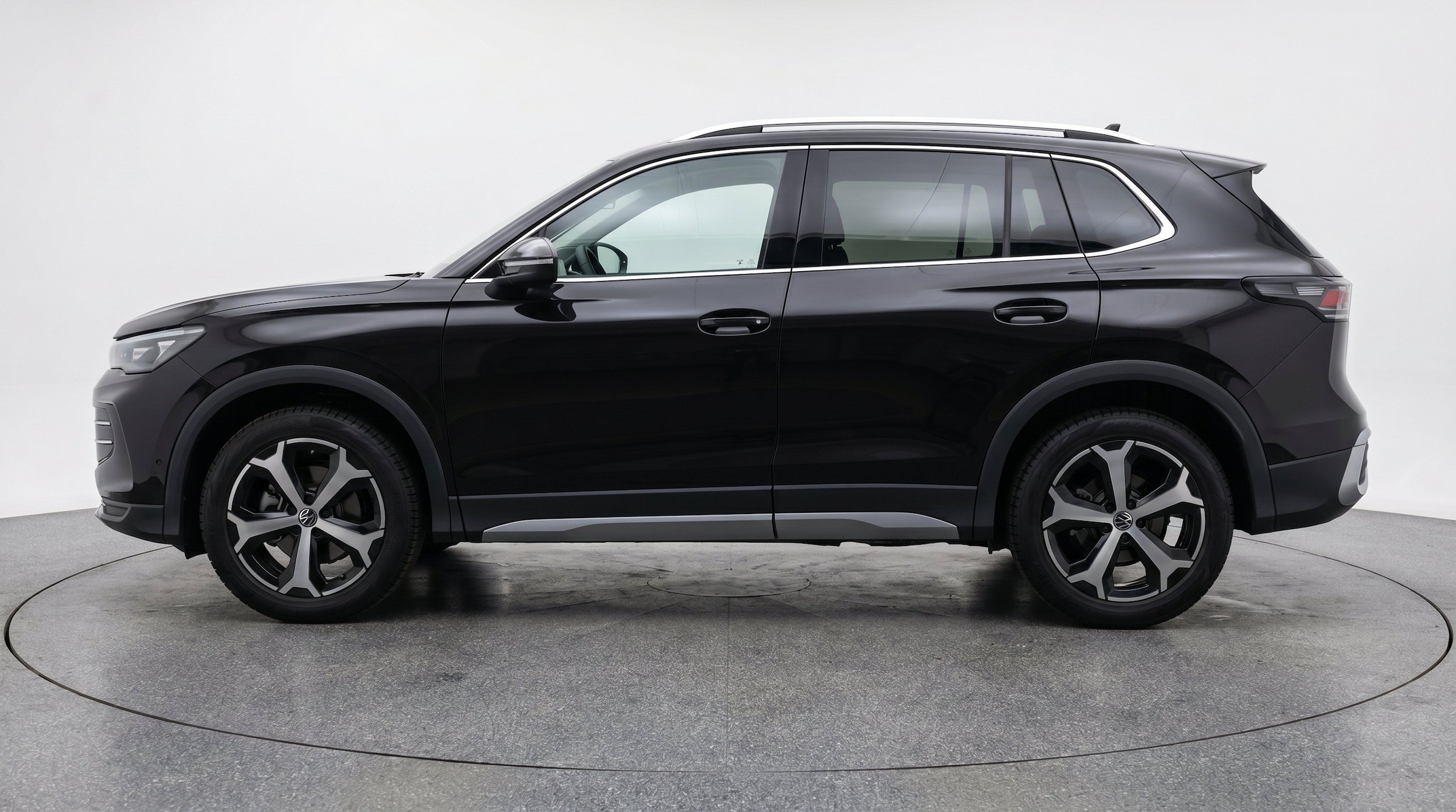 Thumbnail: 2026 Volkswagen Tiguan - 5