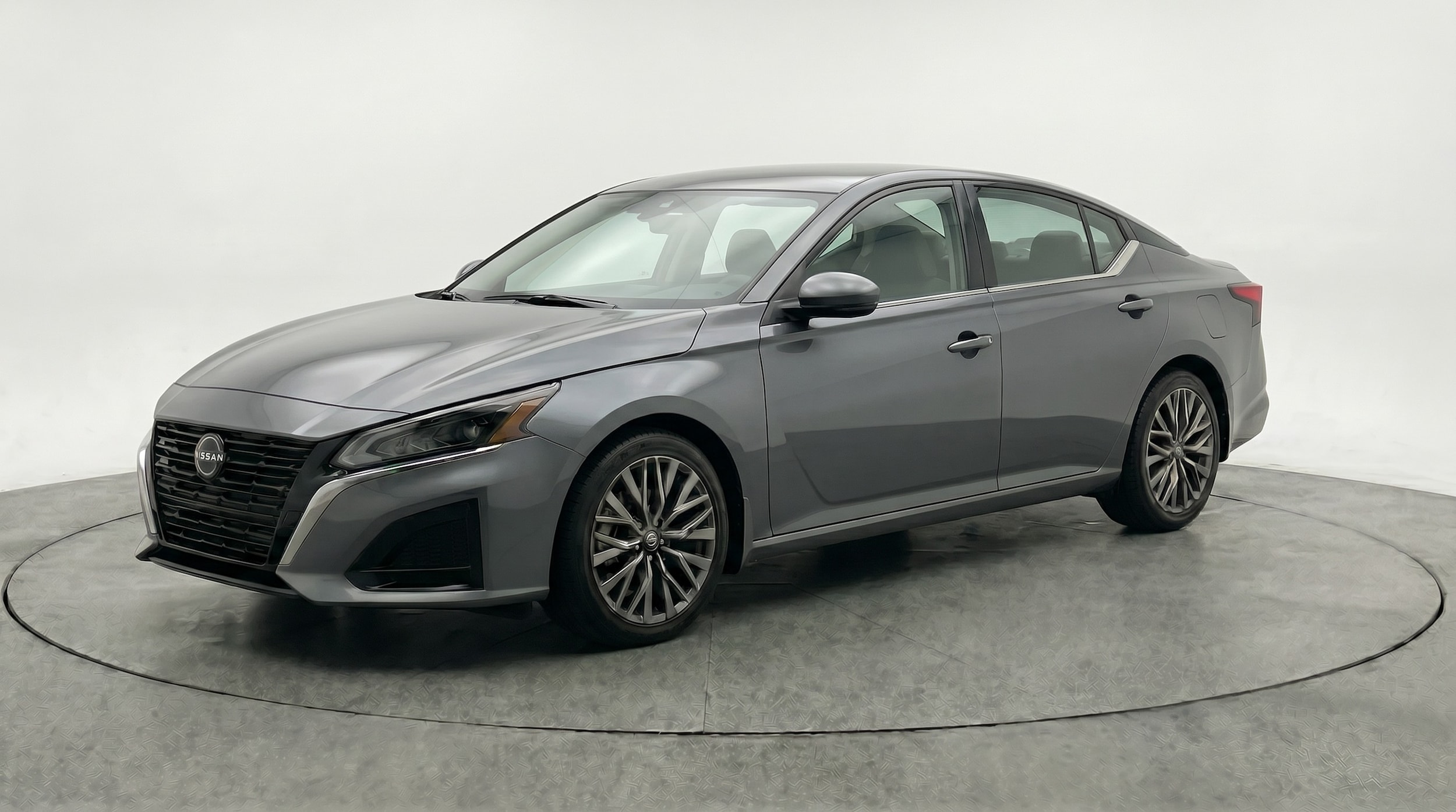 Thumbnail: 2025 Nissan Altima - 3