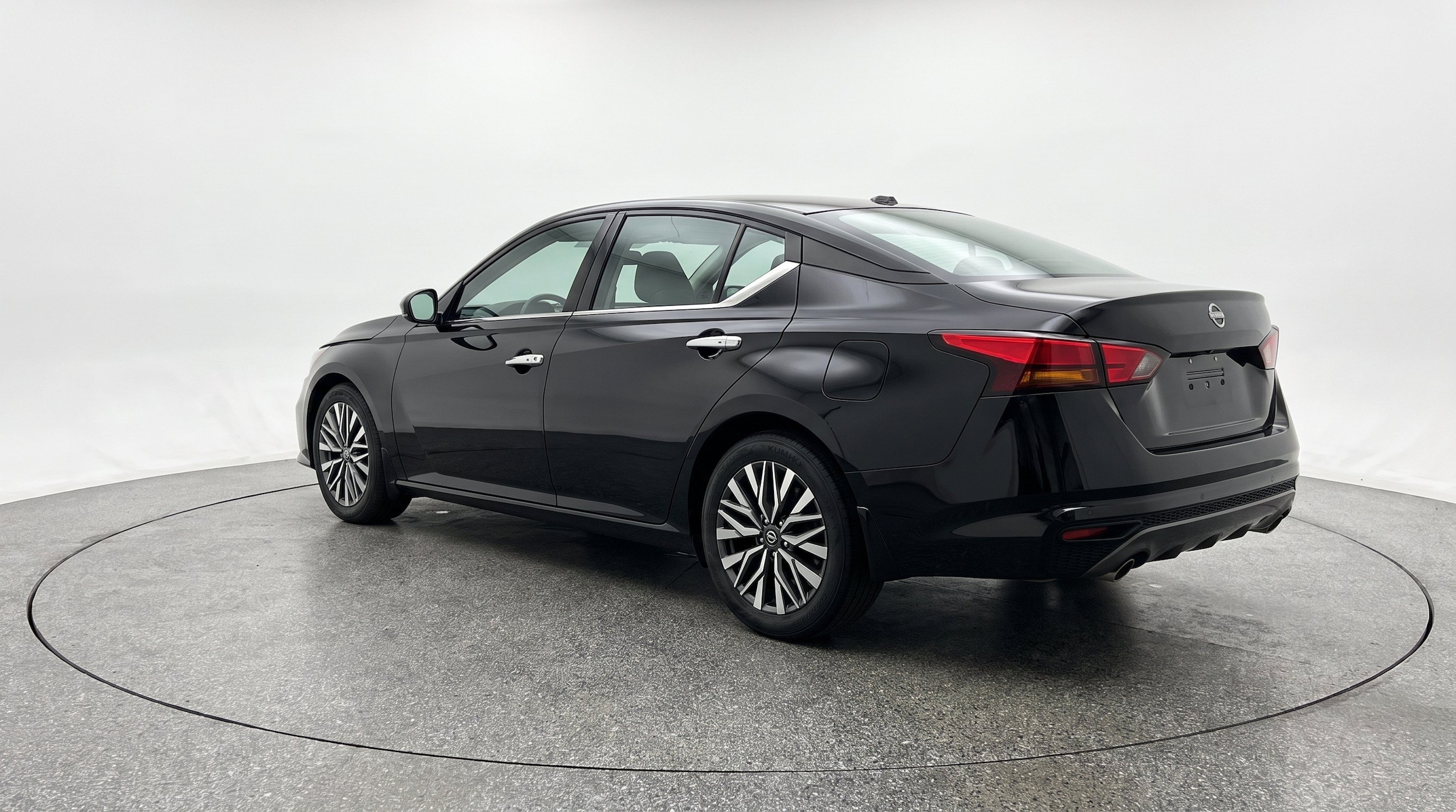Thumbnail: 2025 Nissan Altima - 6