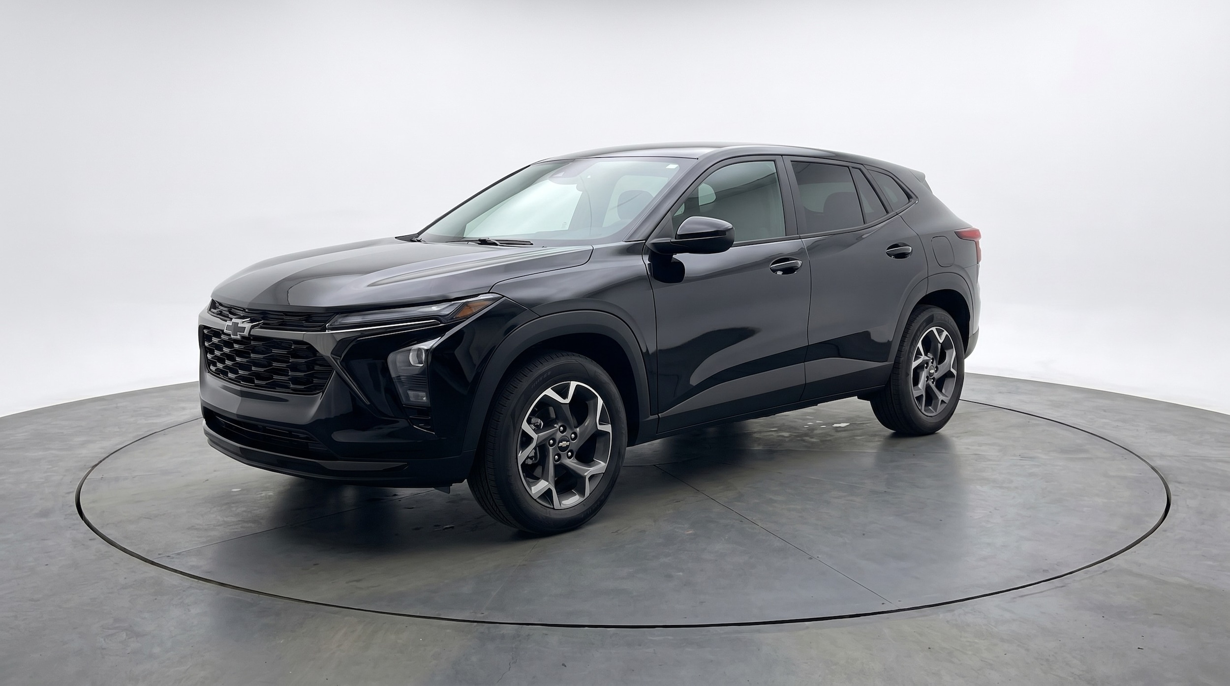 Thumbnail: 2025 Chevrolet Trax - 3