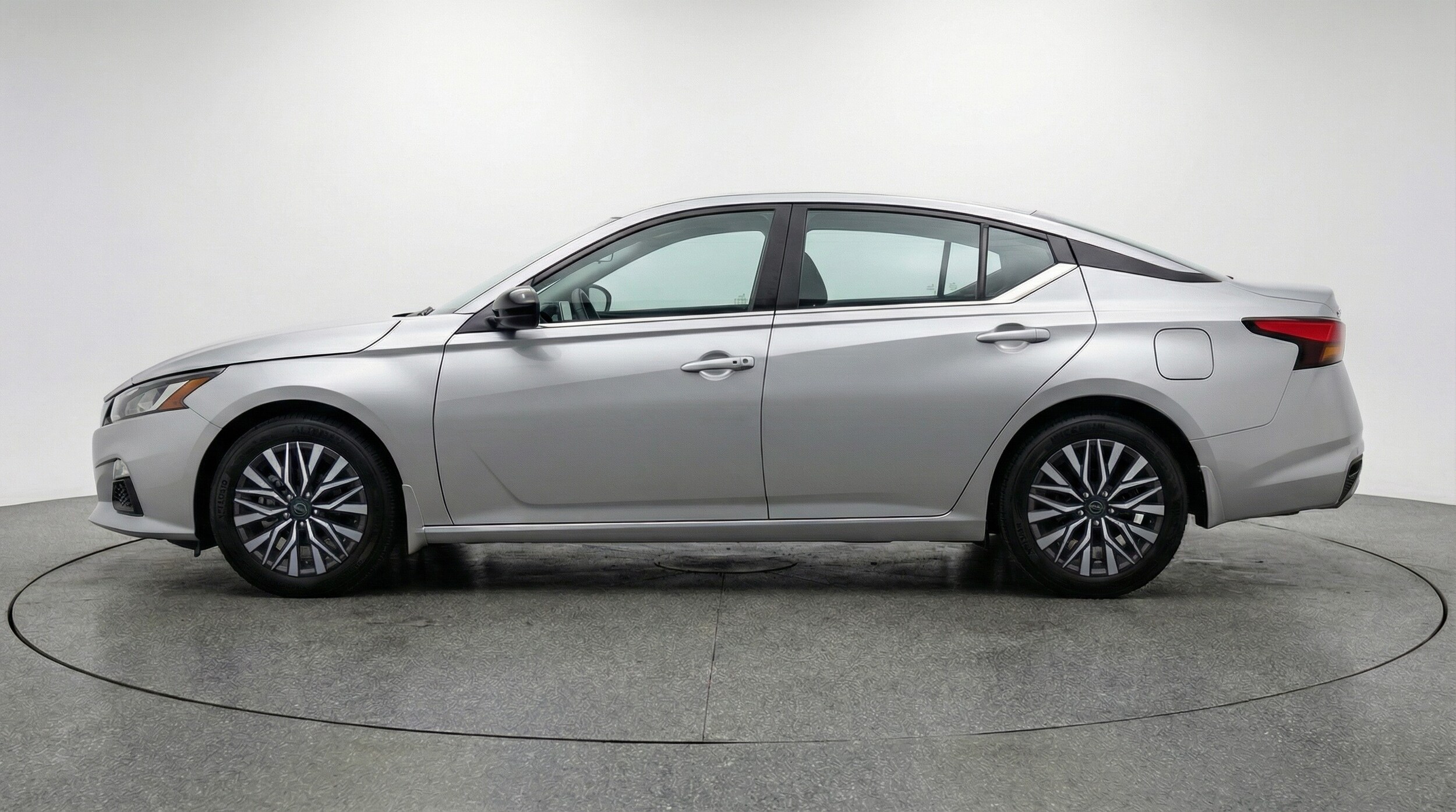 Thumbnail: 2025 Nissan Altima - 4