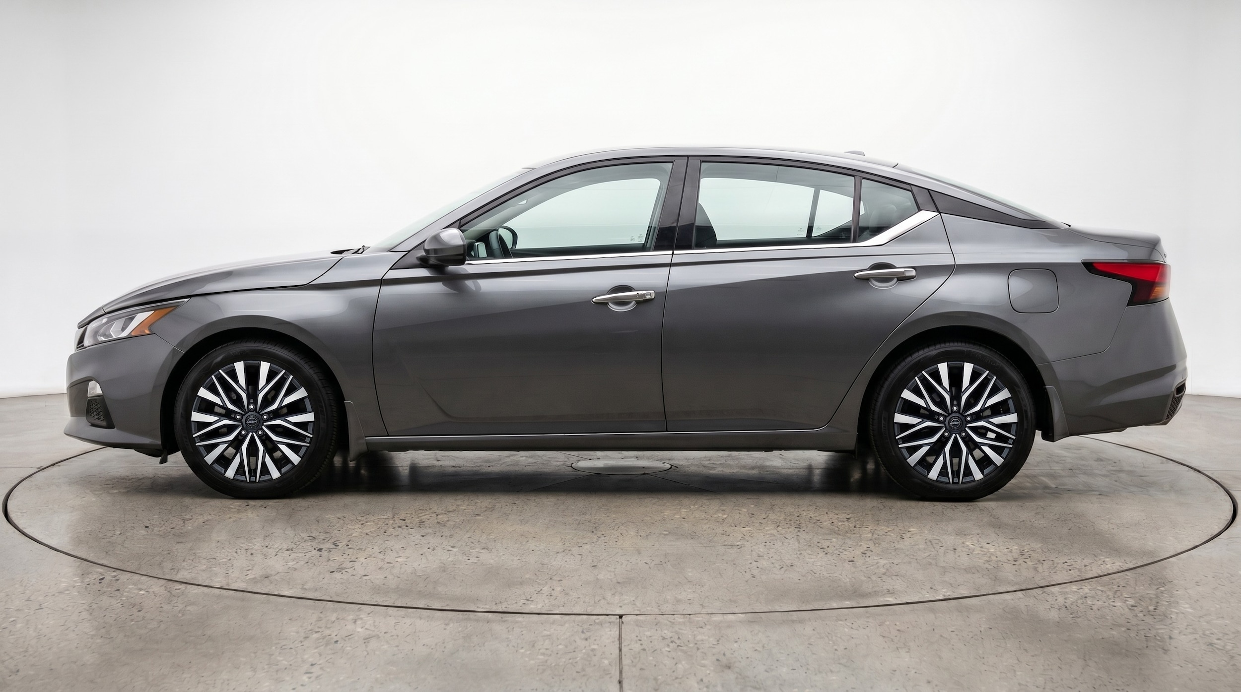 Thumbnail: 2025 Nissan Altima - 4