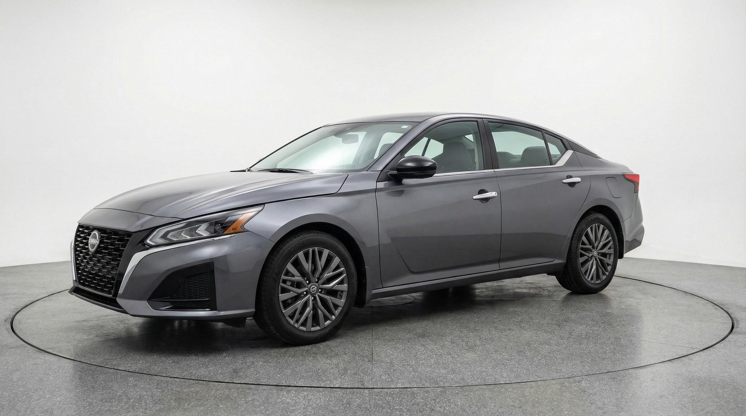 Thumbnail: 2025 Nissan Altima - 3