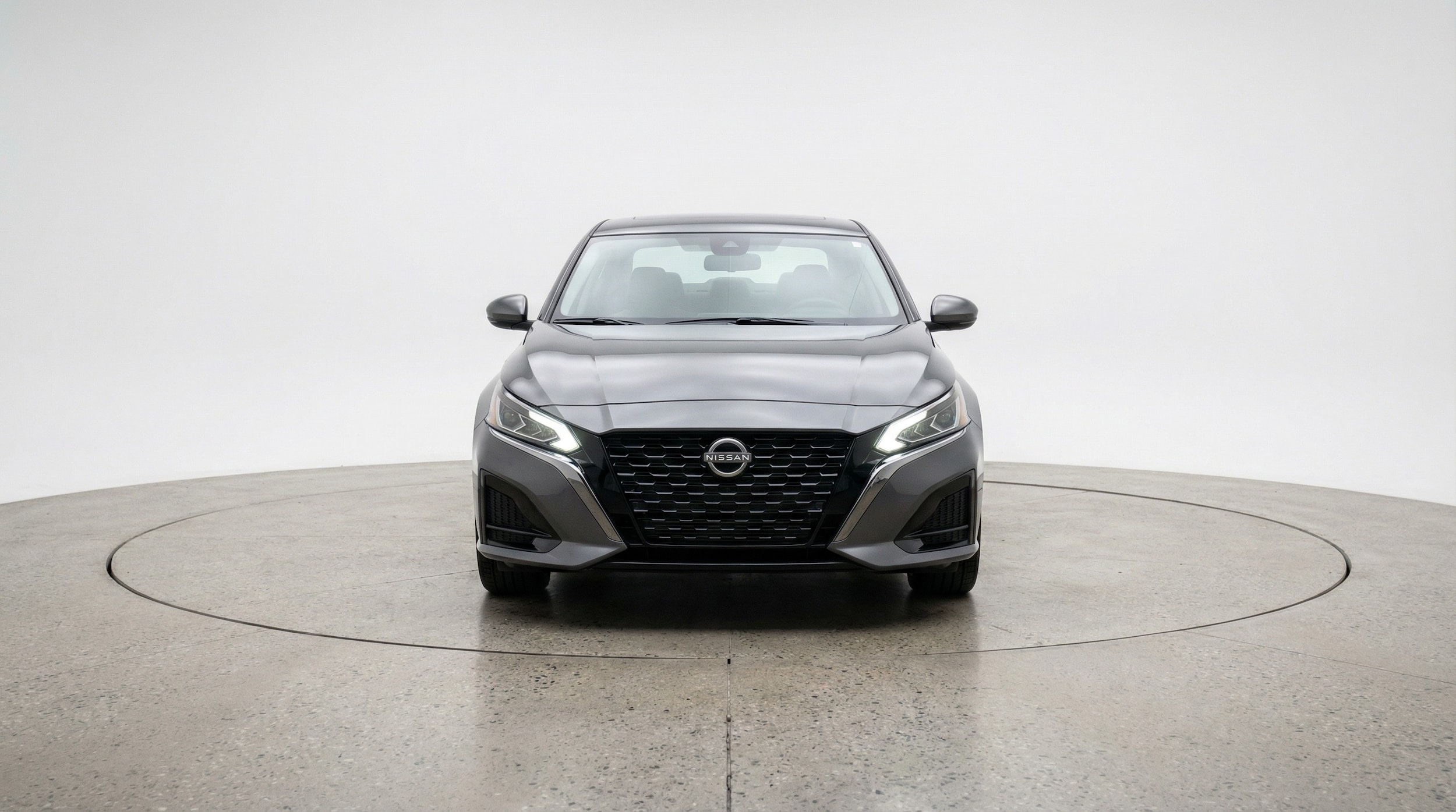 Thumbnail: 2025 Nissan Altima - 2