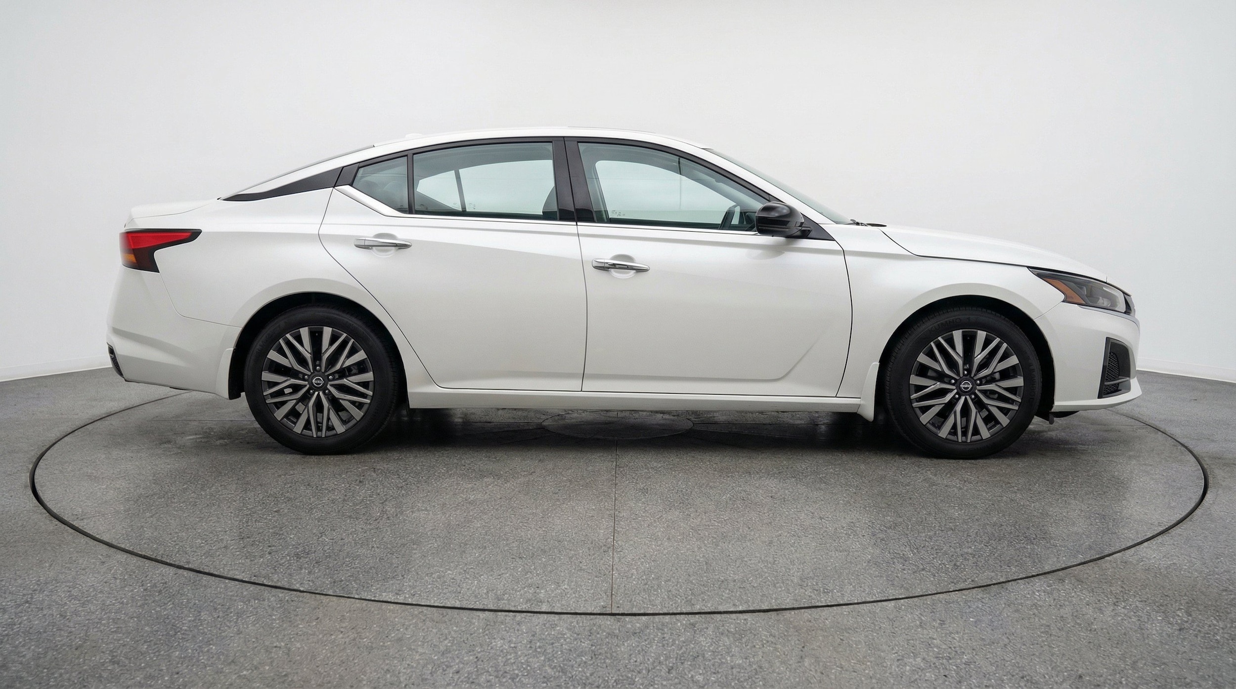 Thumbnail: 2025 Nissan Altima - 11