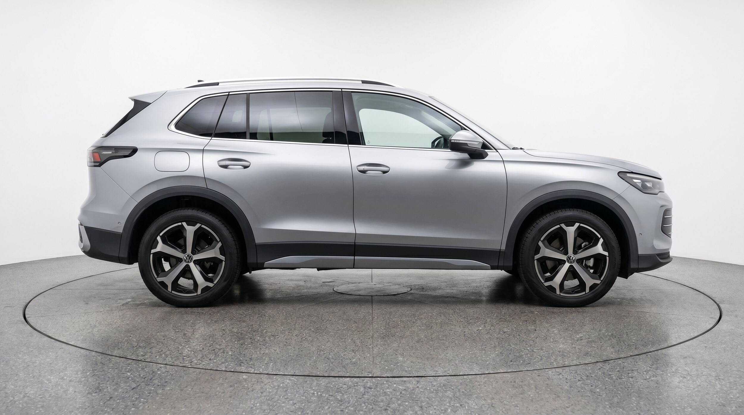 Thumbnail: 2026 Volkswagen Tiguan - 11