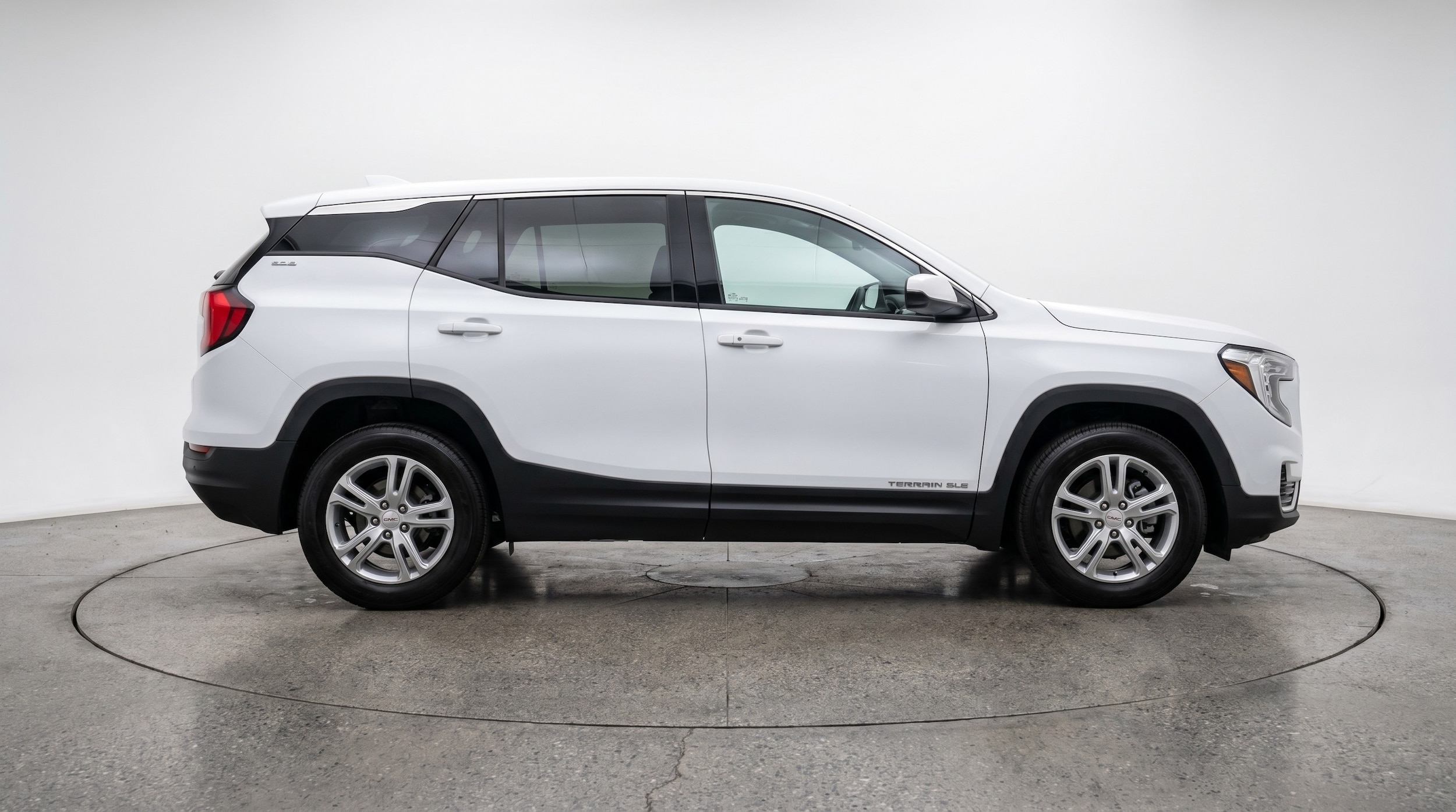 Thumbnail: 2024 GMC Terrain - 8