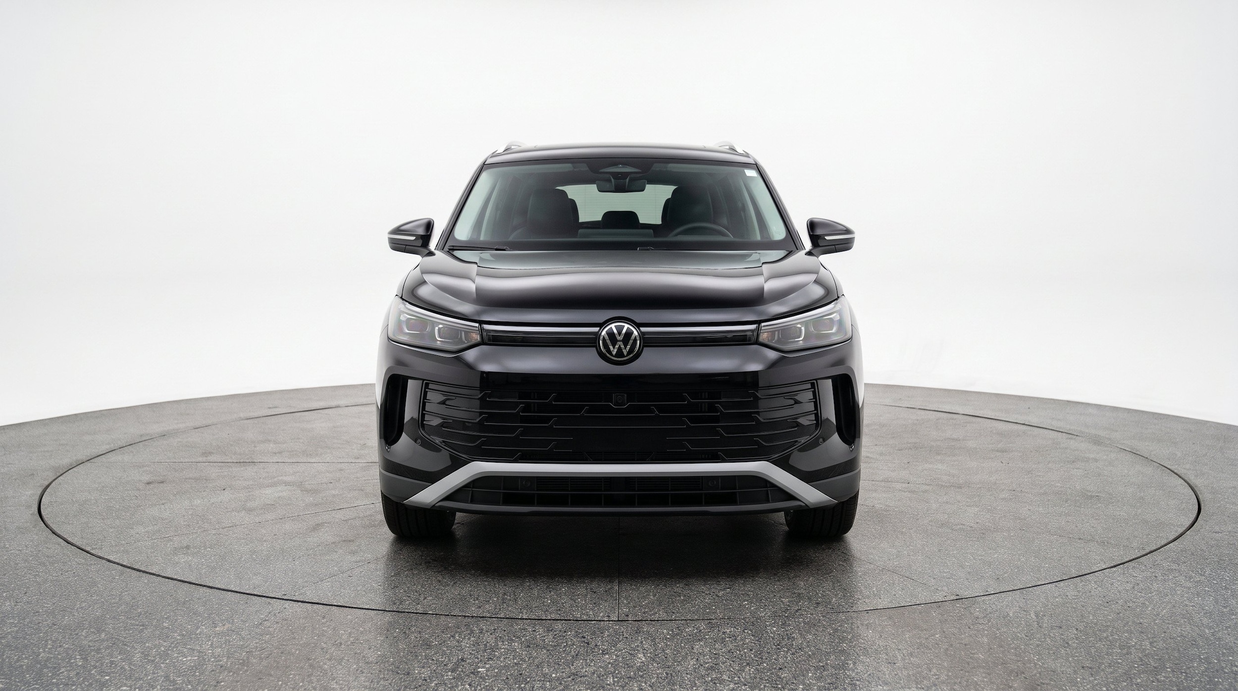 Thumbnail: 2026 Volkswagen Tiguan - 2