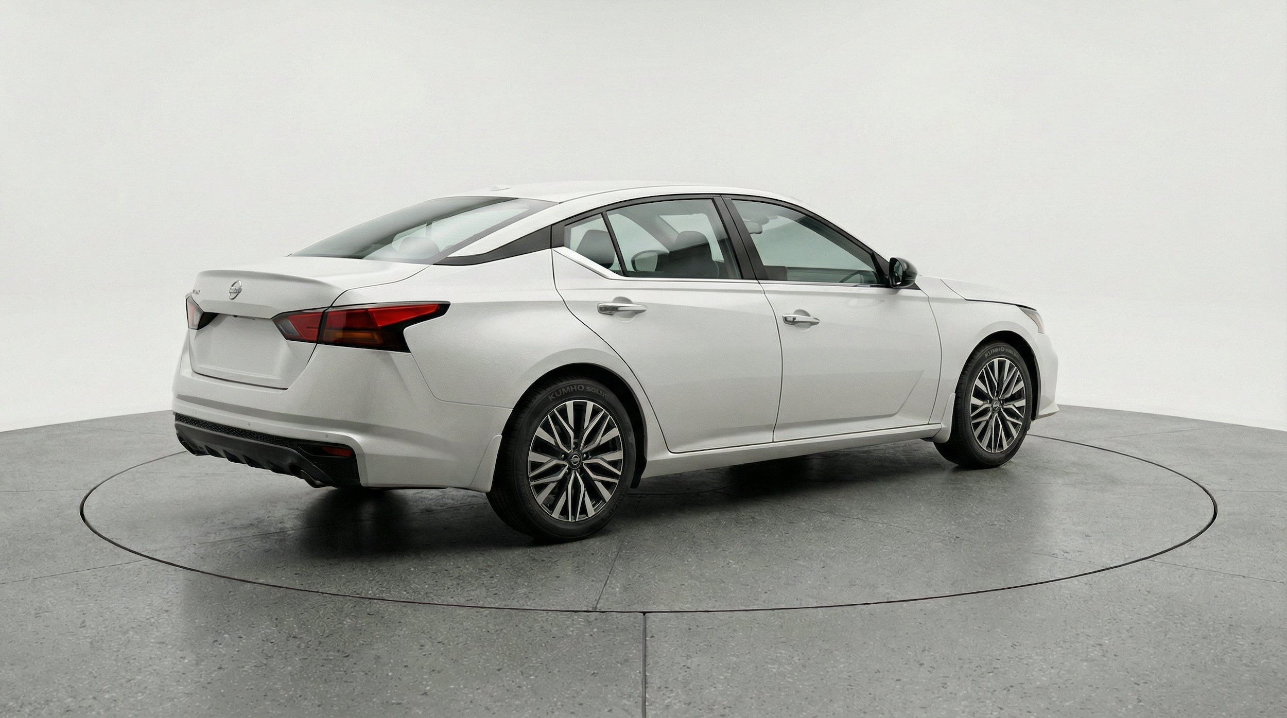 Thumbnail: 2025 Nissan Altima - 9