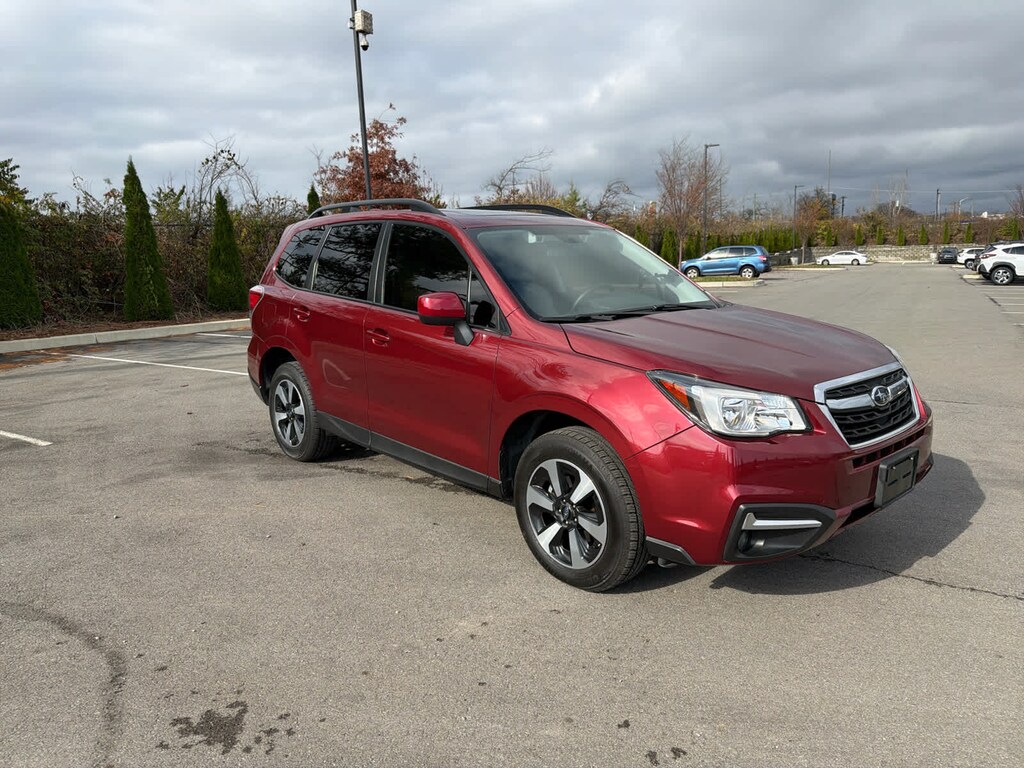 Used 2017 Subaru Forester Premium 2.5i CVT
