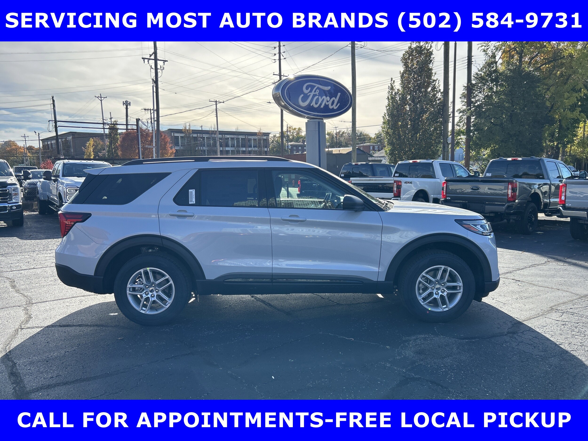 2026 Ford Explorer photo 3