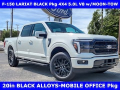 2025 Ford F-150 LARIAT BLACK Pkg 4x4 5.0L V8 w/MOON-TOWN Crew Cab Pickup