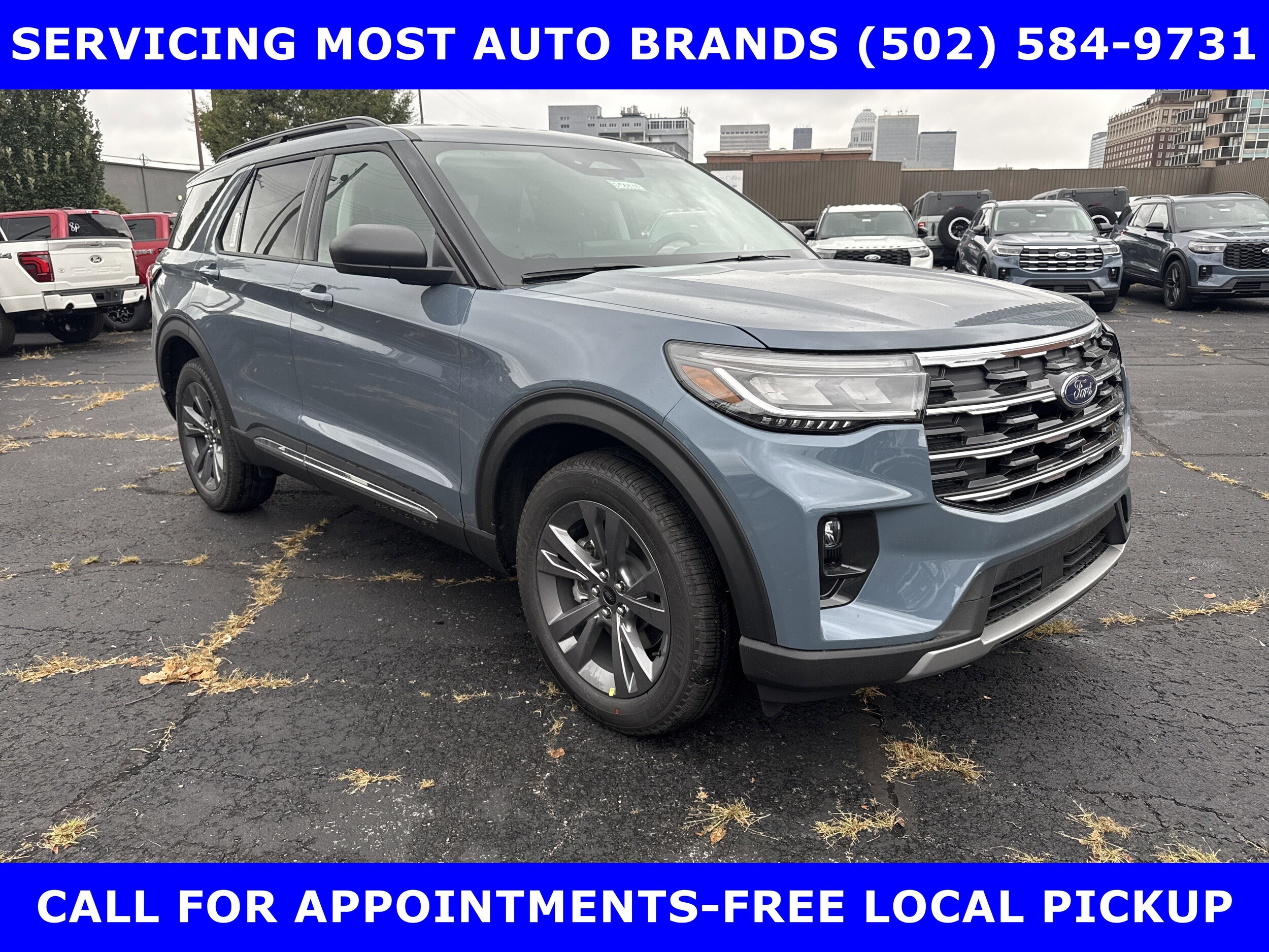 2025 Ford Explorer photo 4