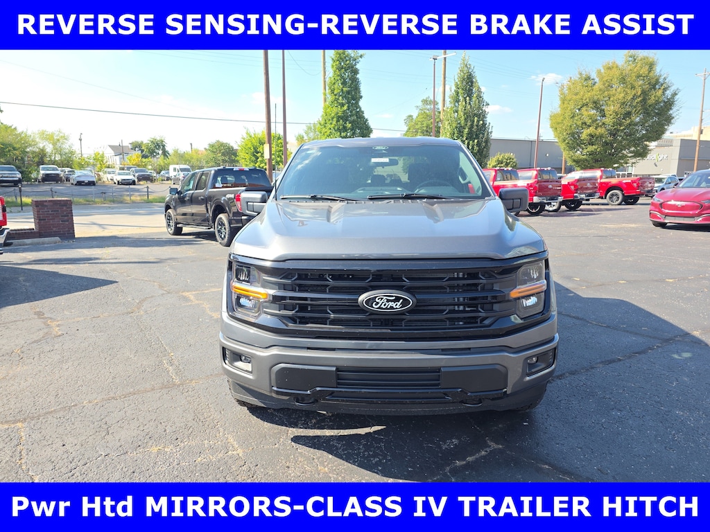New 2025 Ford F-150 XLT 4X4 5.0L V8 w/Black Appearance-Tow/Haul Crew Cab Pickup