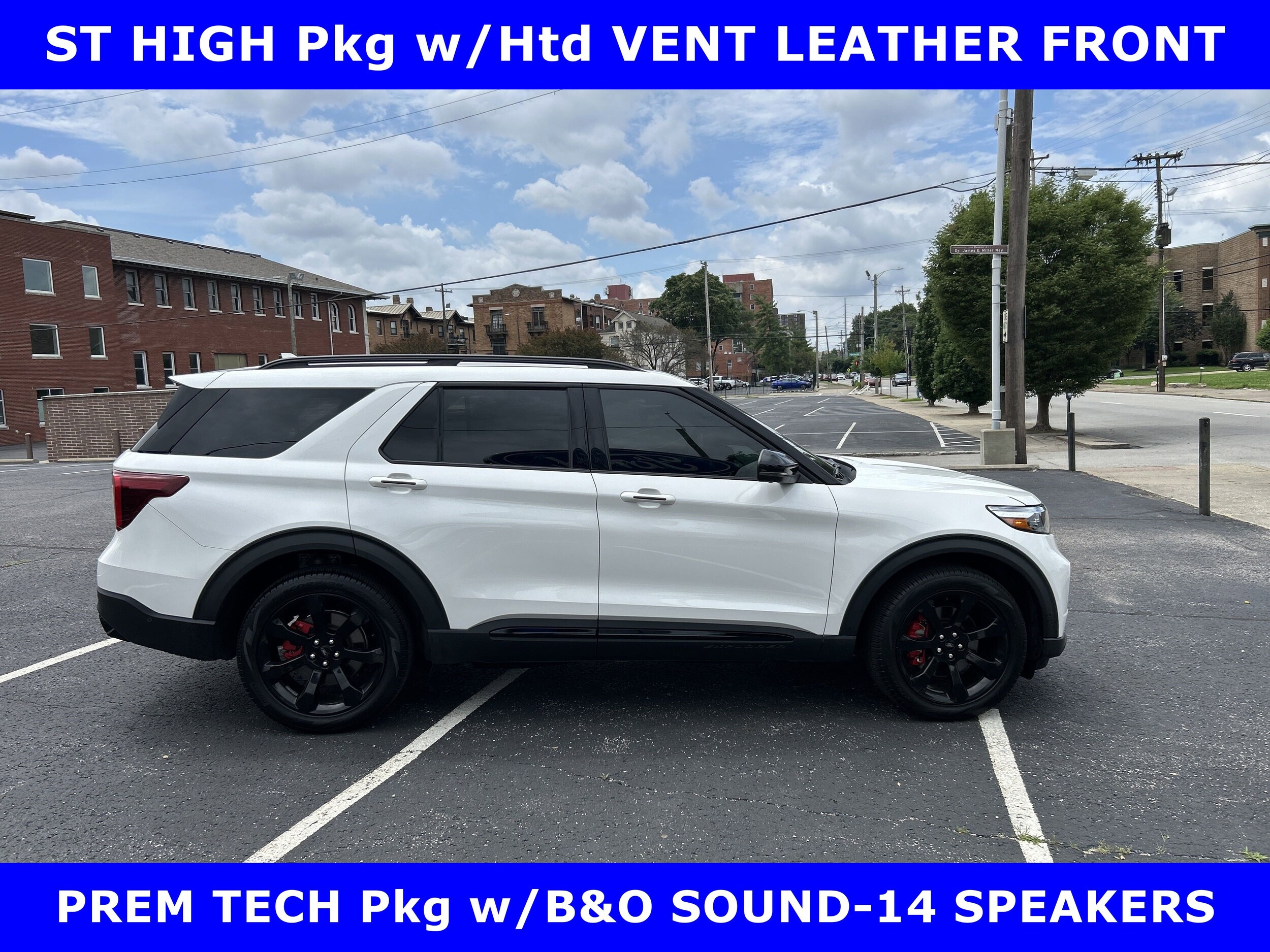 2022 Ford Explorer ST photo 2