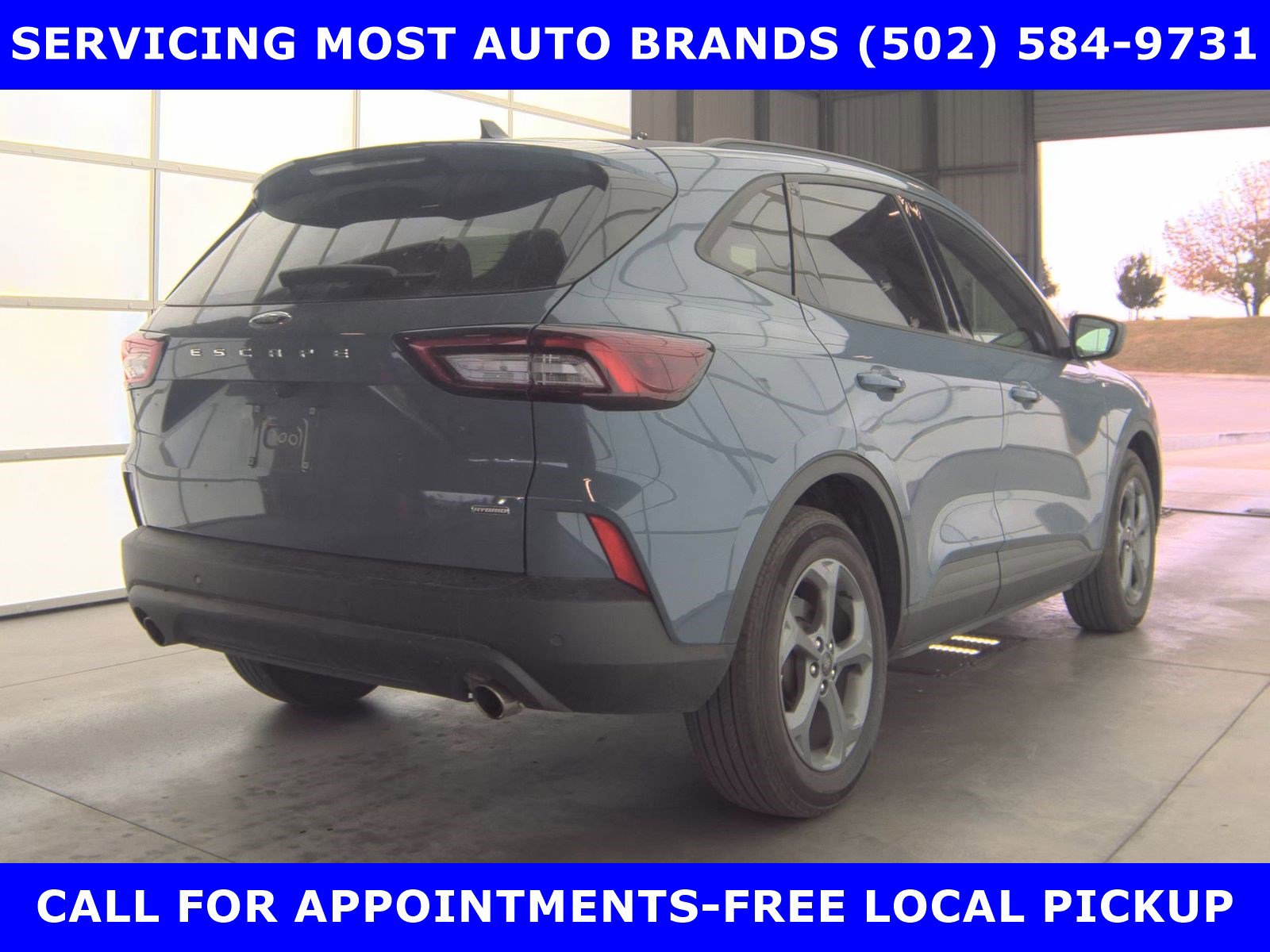 2025 Ford Escape ST-Line photo 4