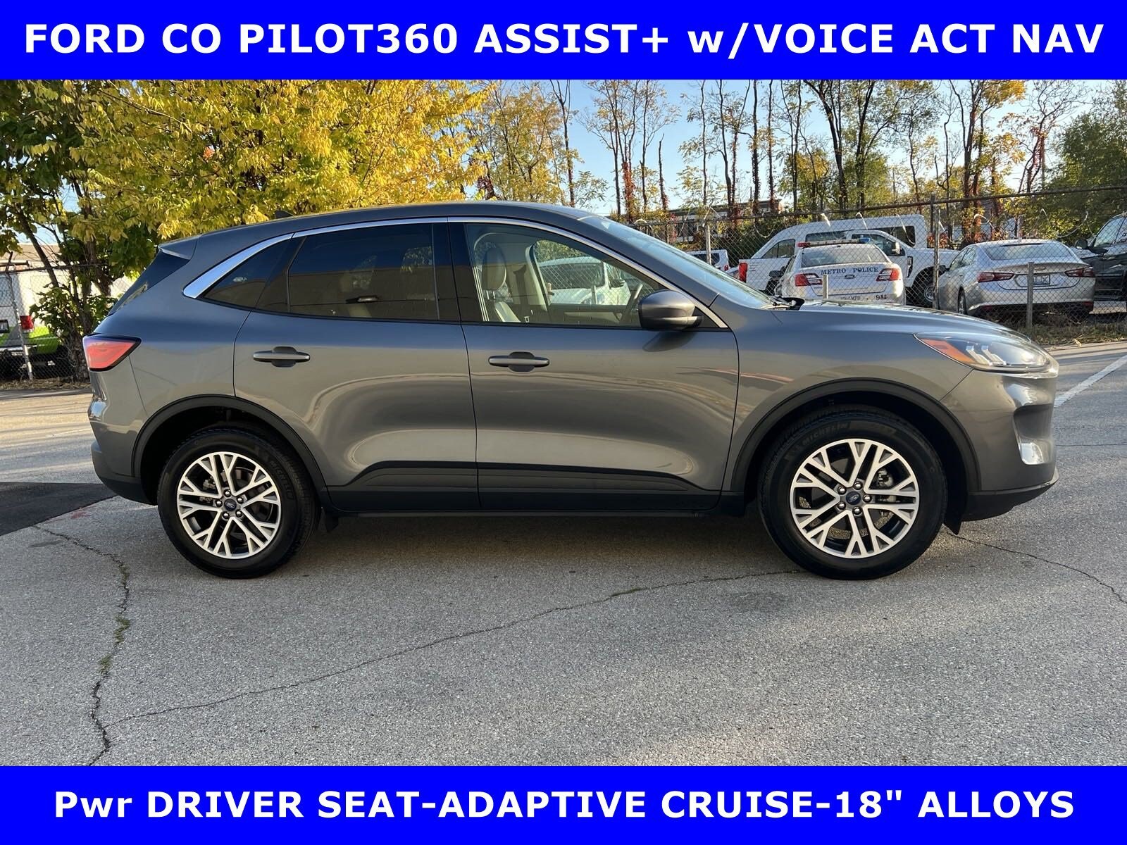 2022 Ford Escape SEL photo 2