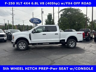 2026 Ford F-250 FX4 XLT 4x4 6.8L V8 (405hp) w/5th WHEEL PREP Crew Cab Pickup