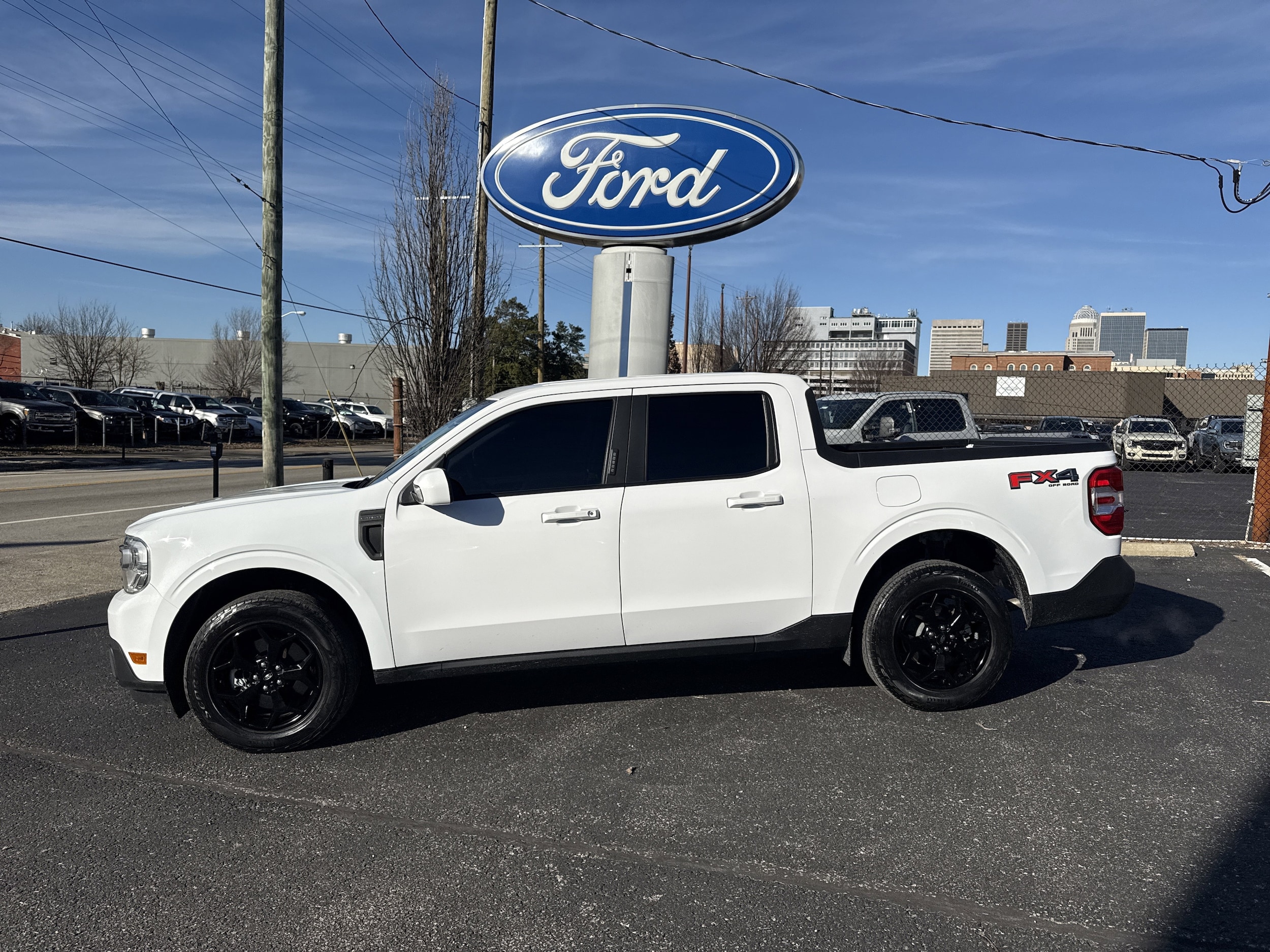 2023 Ford Maverick Lariat
