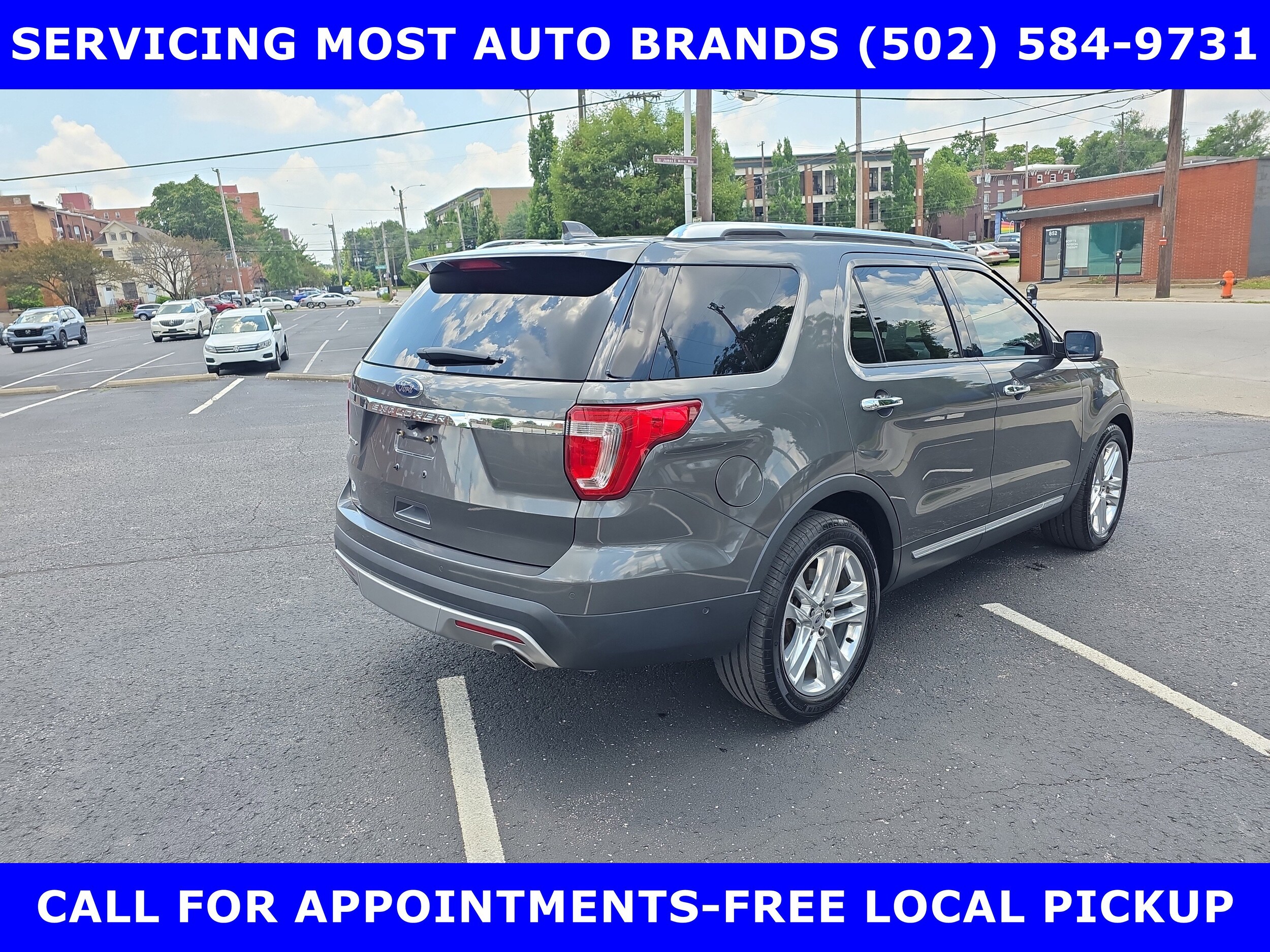 2017 Ford Explorer Limited photo 2