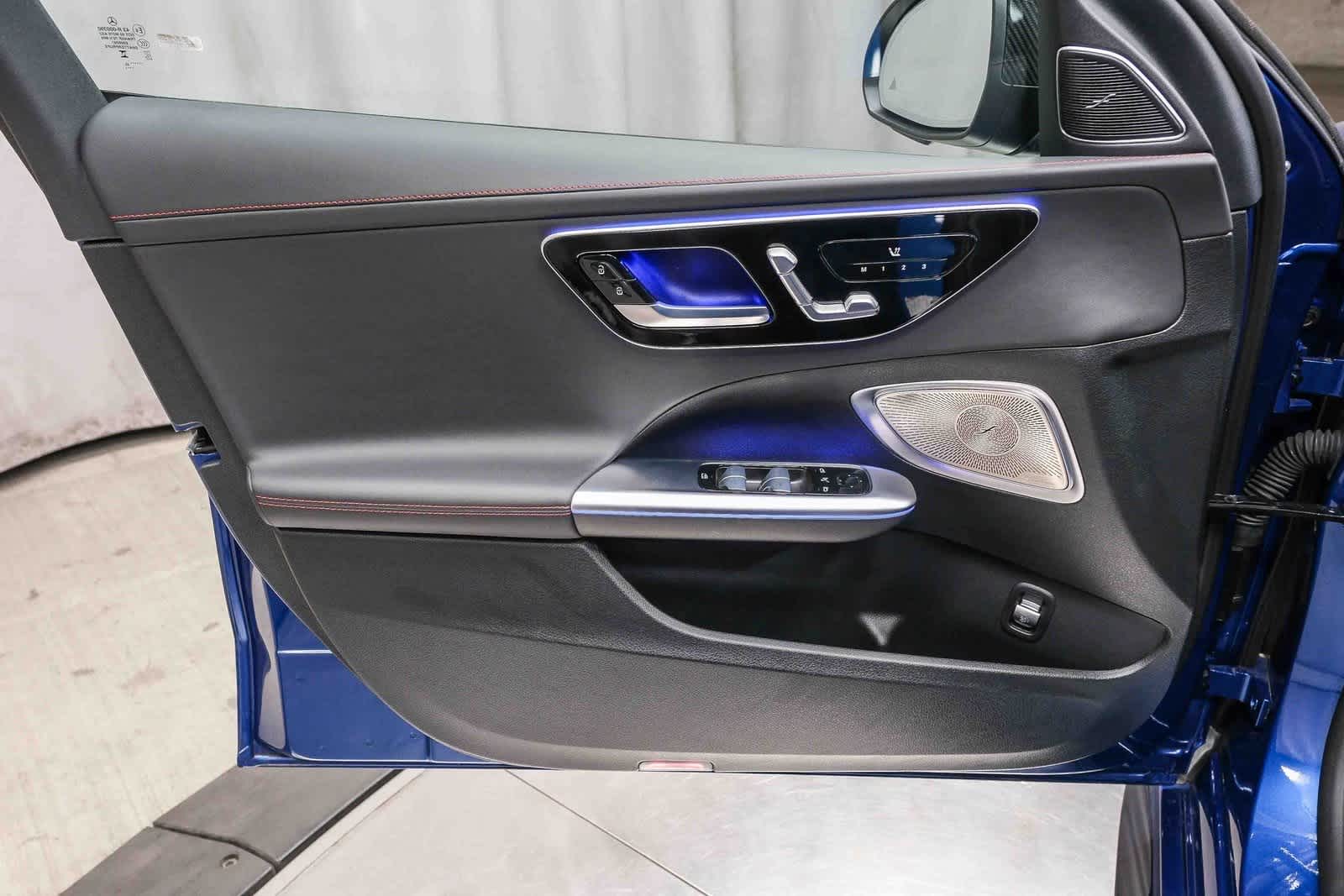 Thumbnail: 2025 Mercedes-Benz C-Class - 18