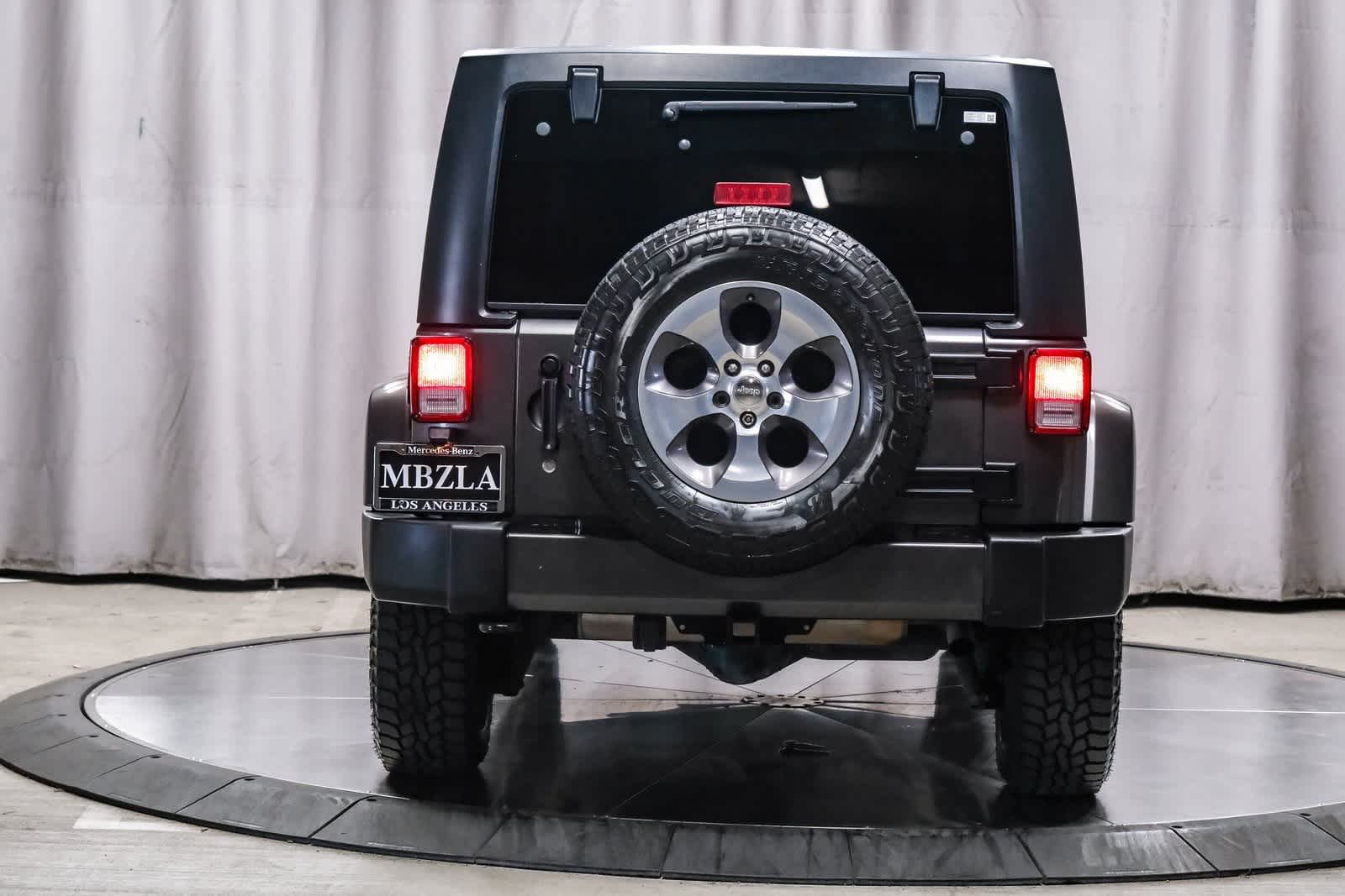Thumbnail: 2018 Jeep Wrangler - 10