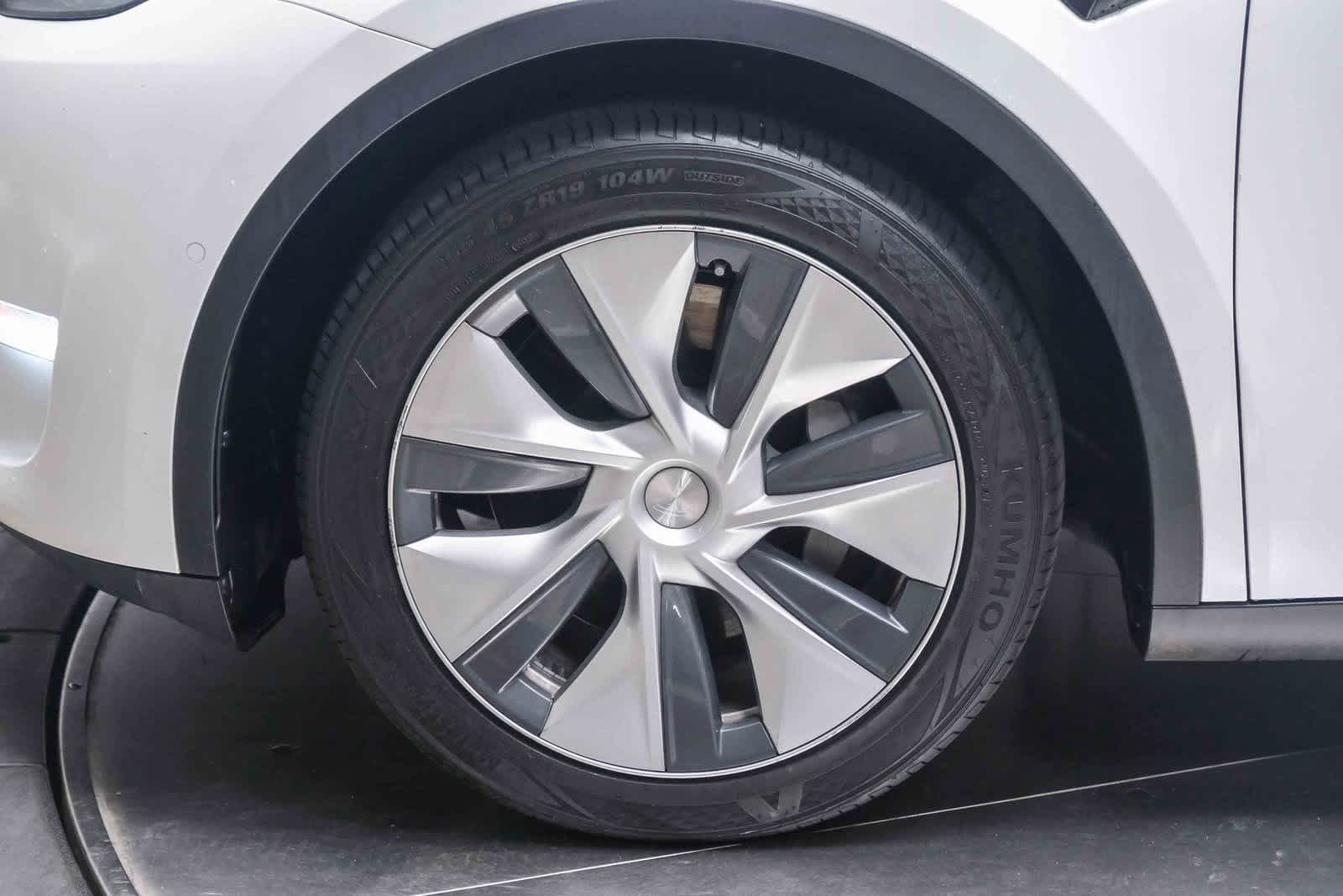 Thumbnail: 2020 Tesla Model Y - 10
