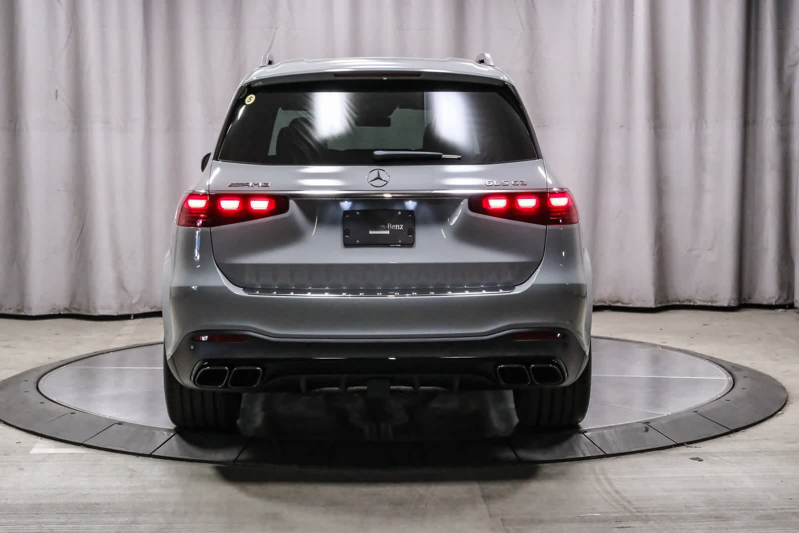 Thumbnail: 2026 Mercedes-Benz GL-Class - 3